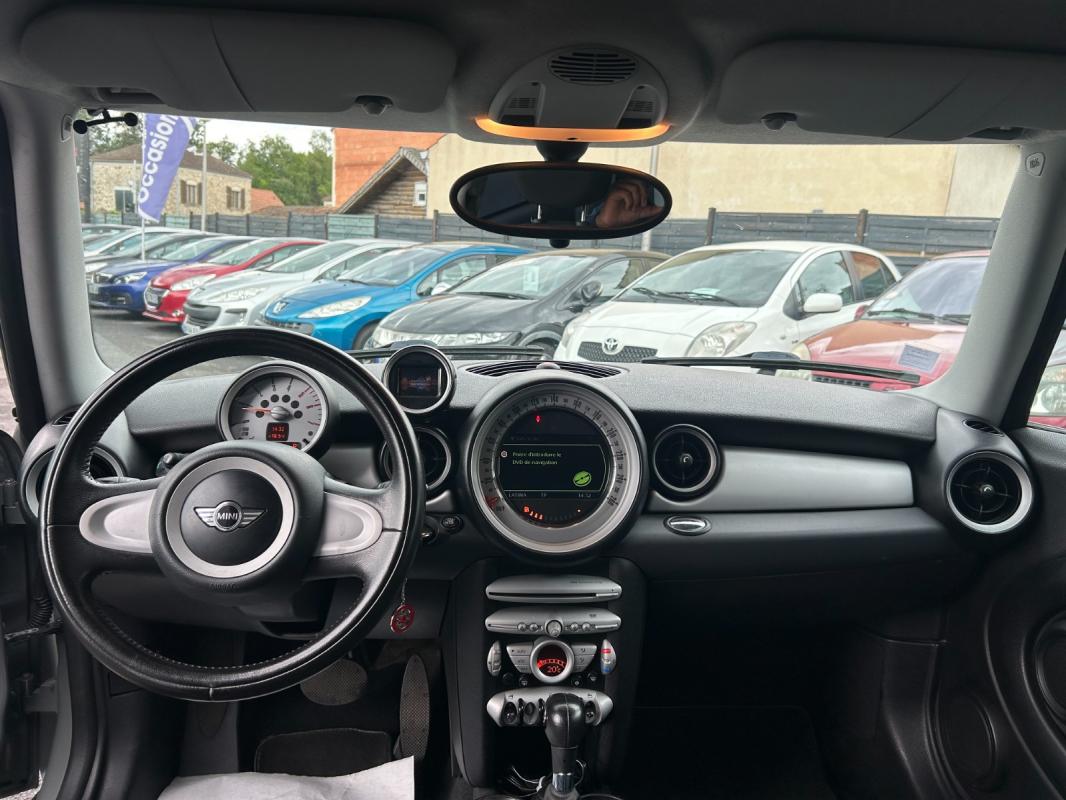 Mini COOPER R56 1.6 16V/Boite automatique