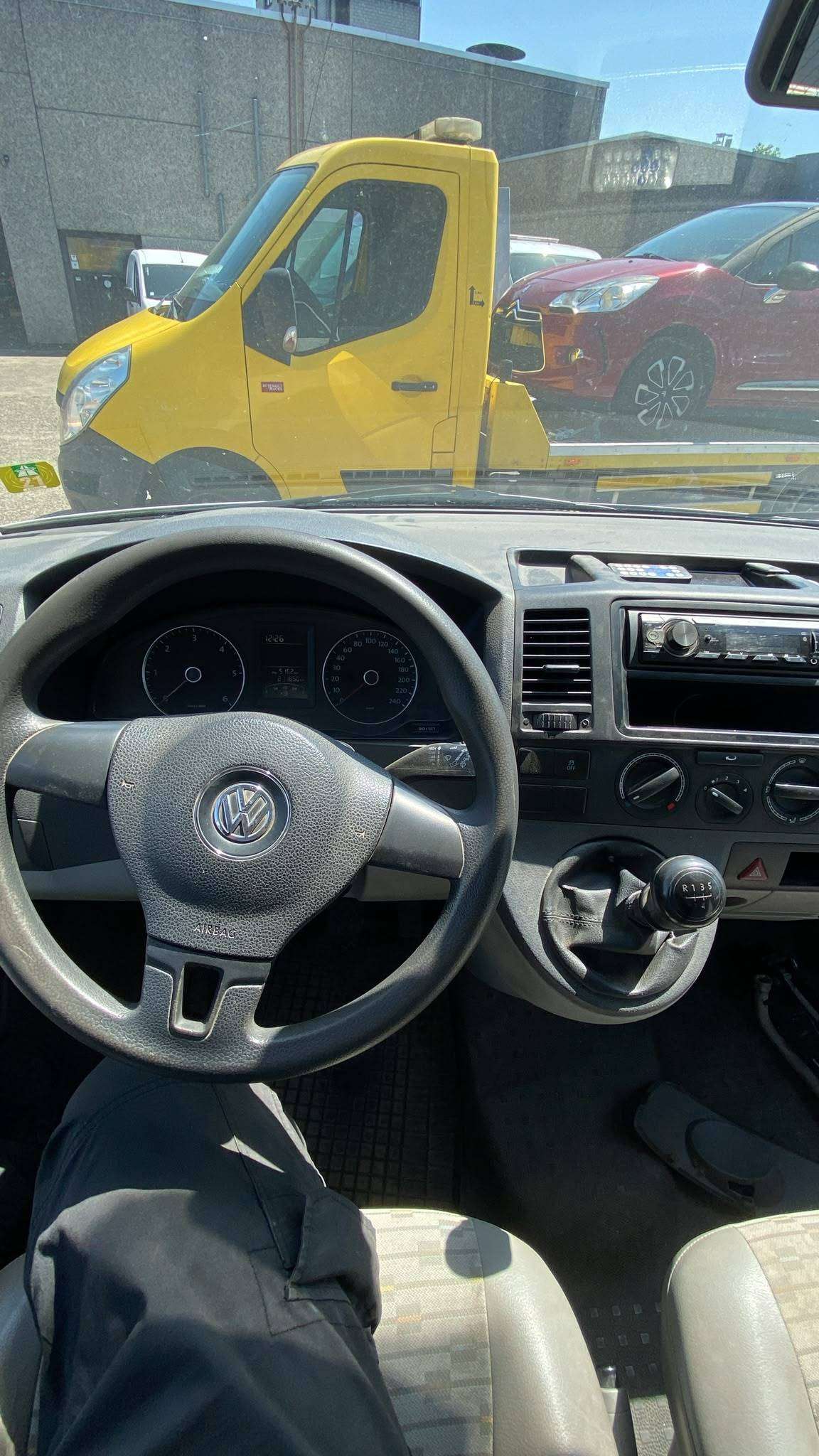 Volkswagen Transporter 2.5 DIESEL MANUEEL bj2012 EUR5