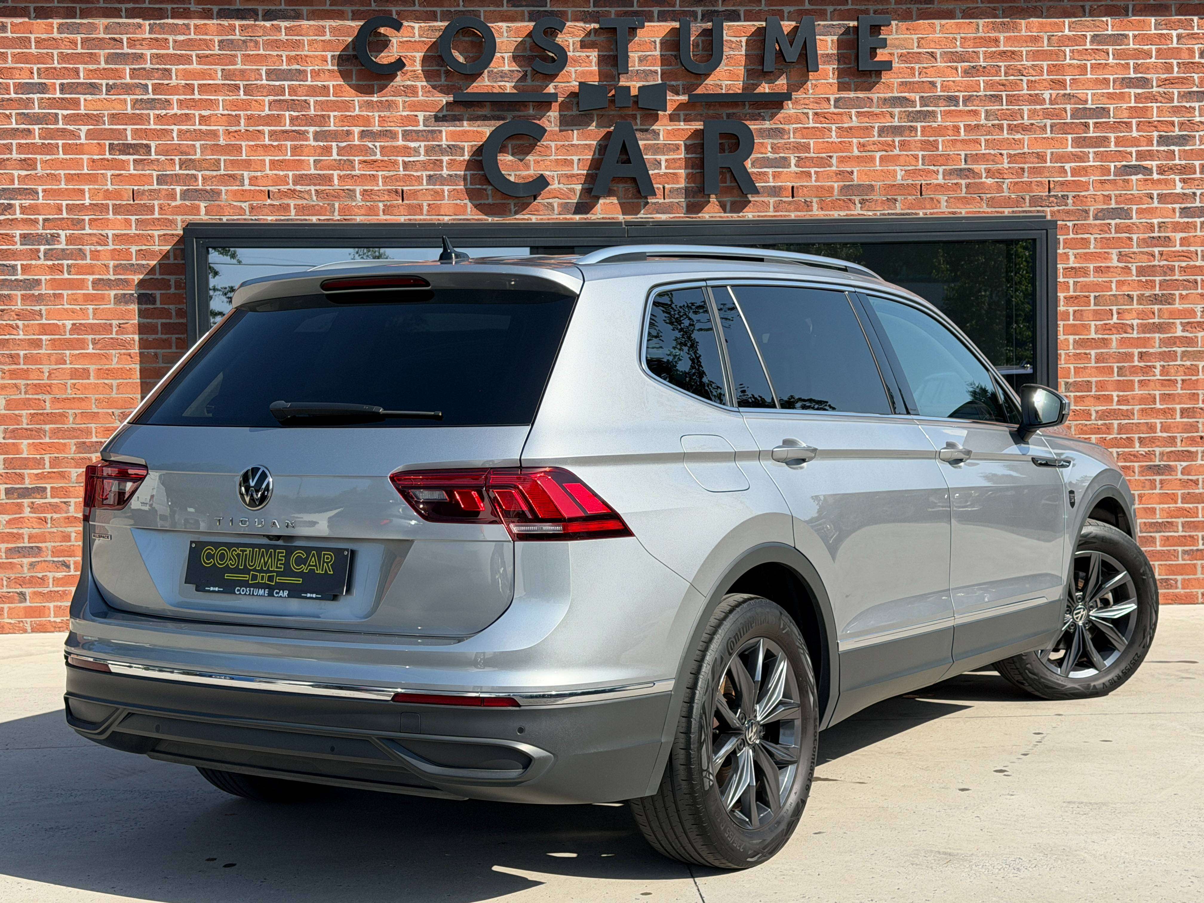 Volkswagen Tiguan Allspace 7 places - Caméra - Sg chauffants - CarPlay - Attelage