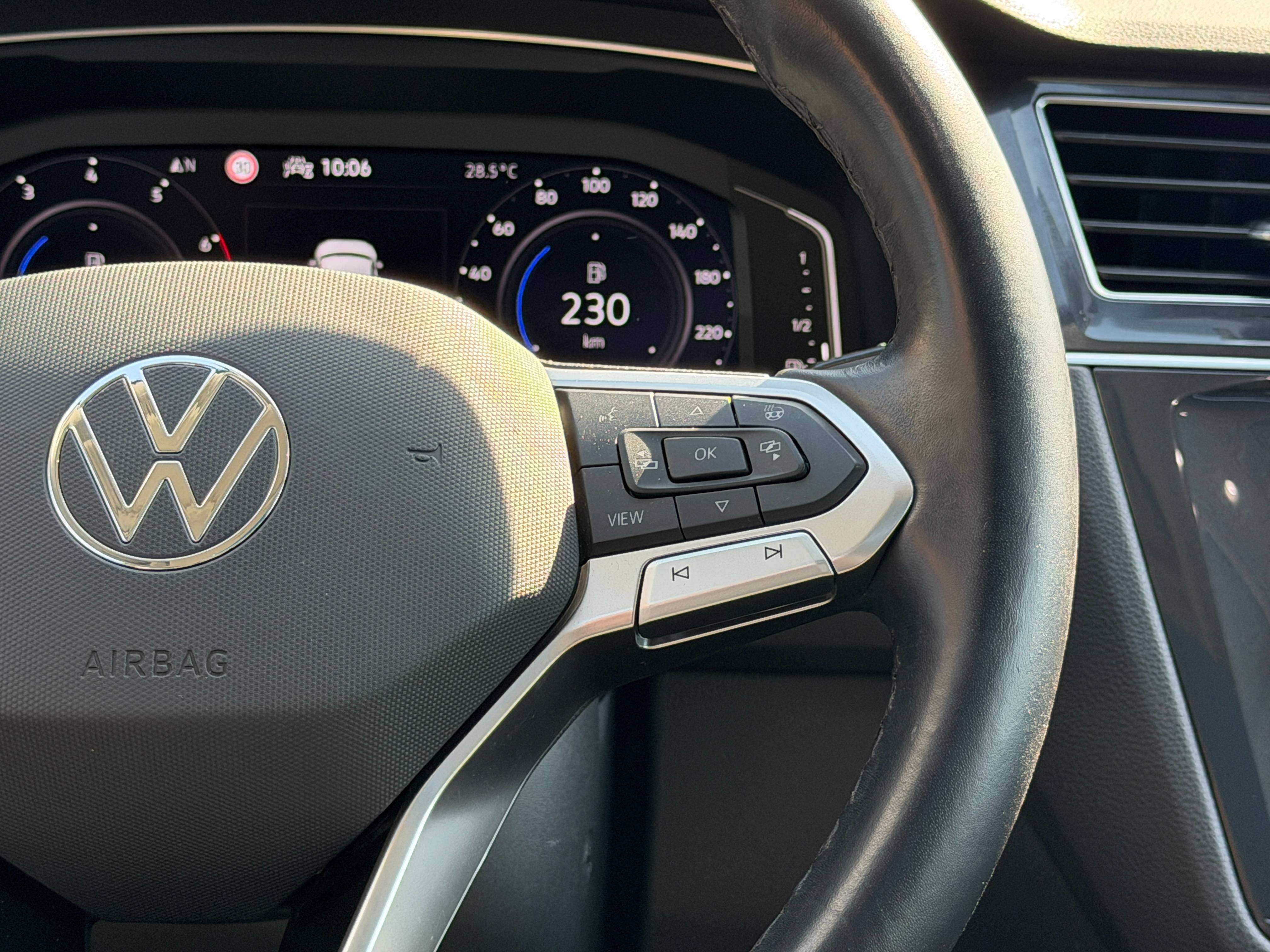 Volkswagen Tiguan Allspace 7 places - Caméra - Sg chauffants - CarPlay - Attelage