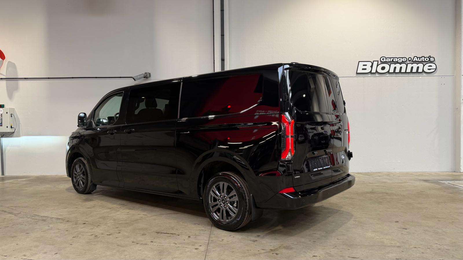 Ford Transit Custom 320 2.0 TDCI L2H1 Limited DC NIEUW ! 6-zit! 170 PK