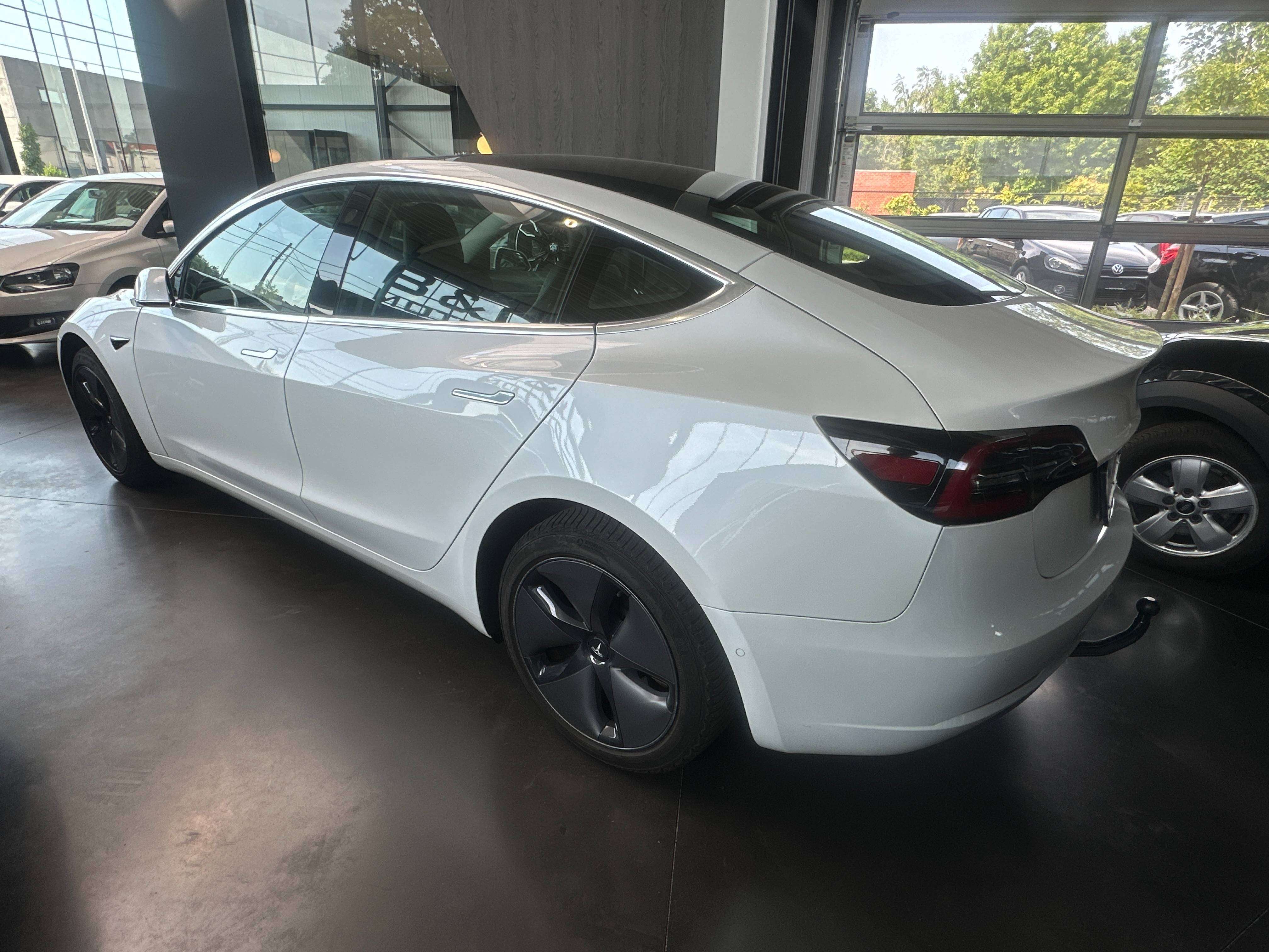 Tesla Model 3 Model 3 55 kWh SR +, TREKHAAK,18.925 +BTW