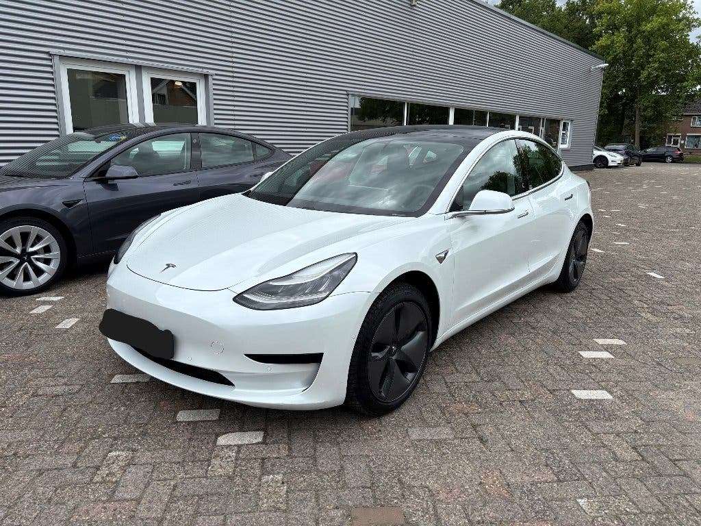 Tesla Model 3 Model 3 55 kWh SR +, TREKHAAK,18.925 +BTW