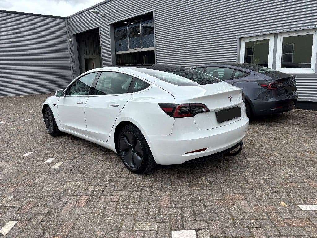 Tesla Model 3 Model 3 55 kWh SR +, TREKHAAK,18.925 +BTW