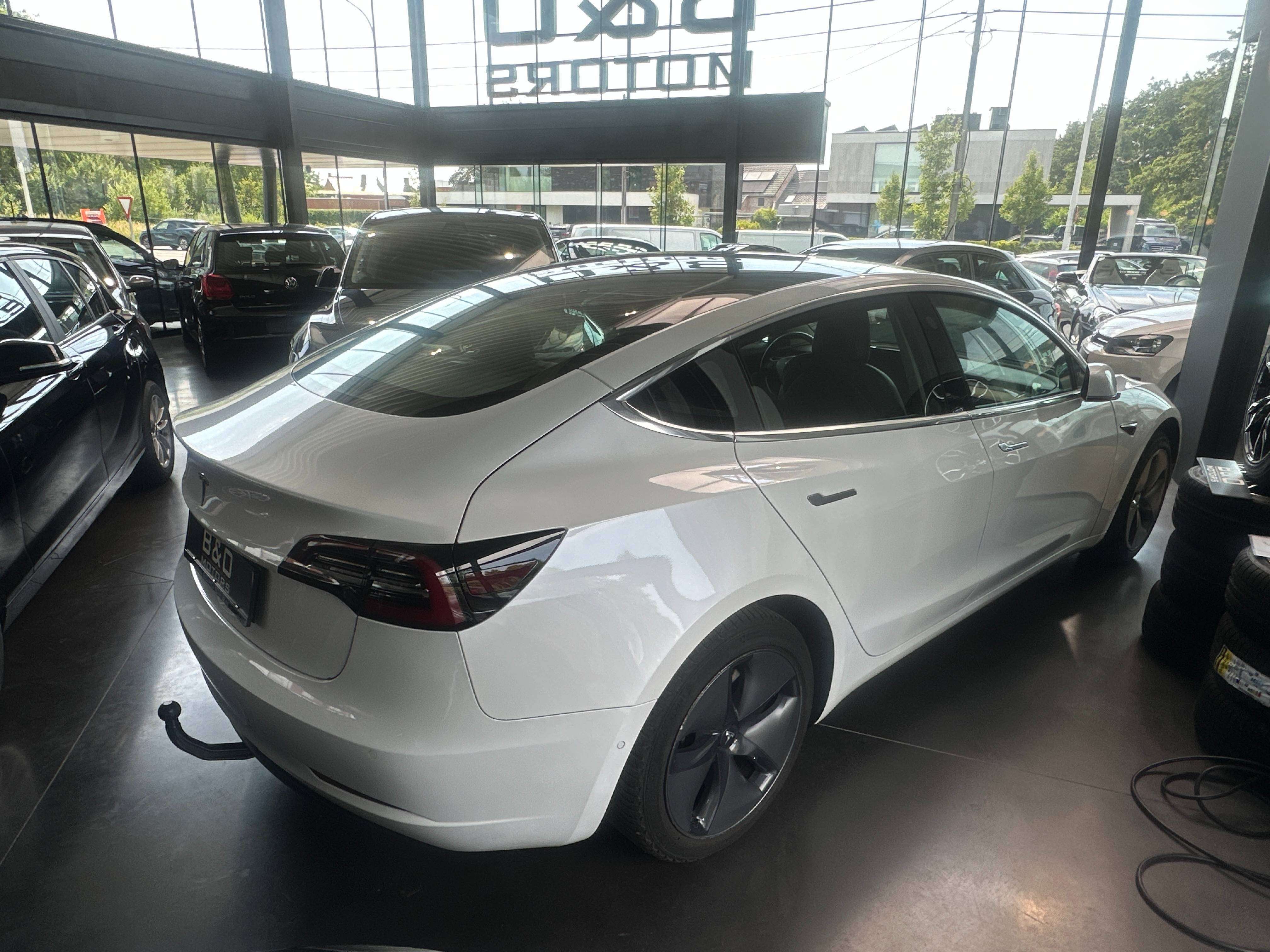 Tesla Model 3 Model 3 55 kWh SR +, TREKHAAK,18.925 +BTW