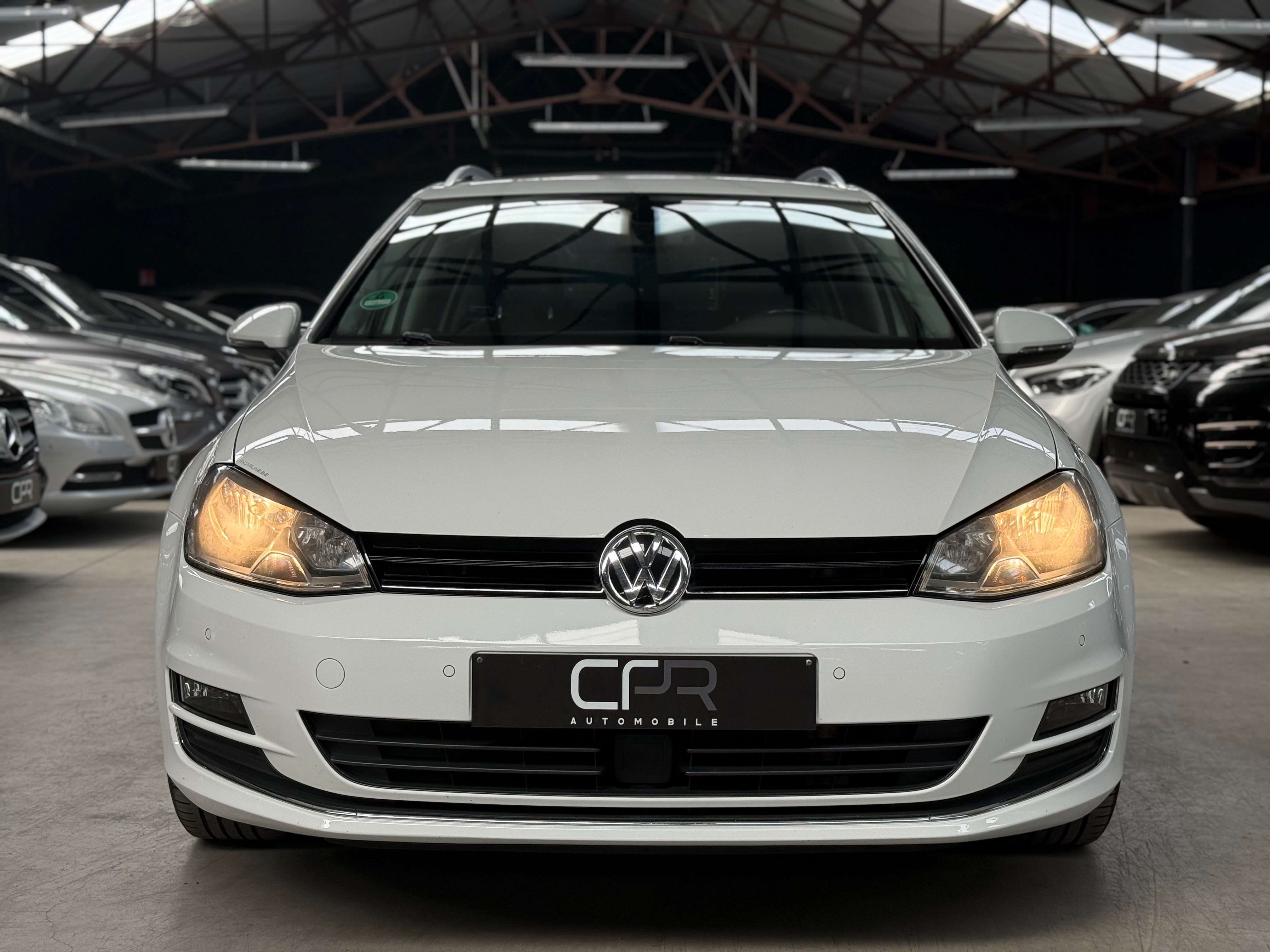Volkswagen Golf Variant 1.6 TDi DSG * Highline * GPS * CLIM AUTO * RADAR *