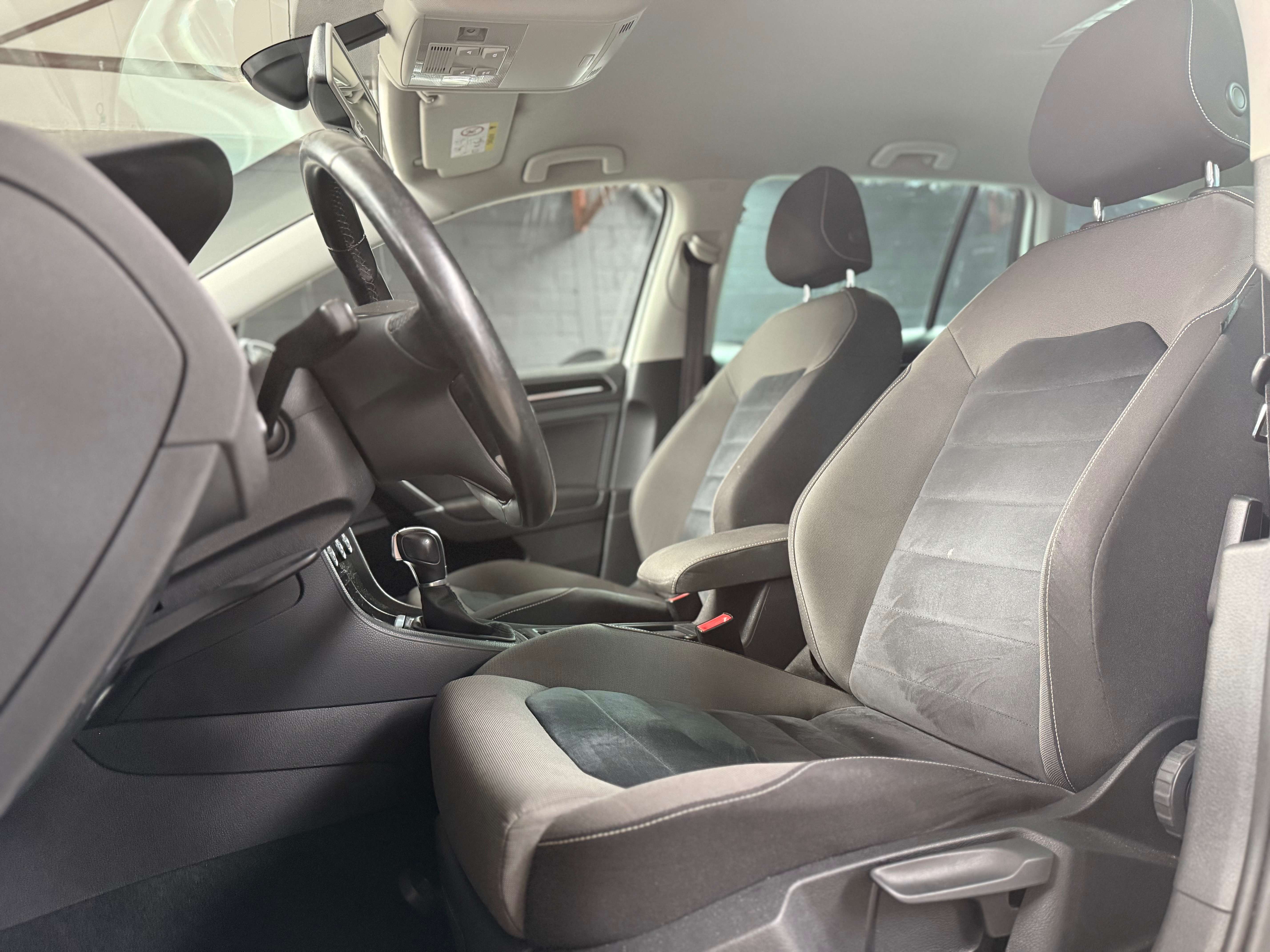 Volkswagen Golf Variant 1.6 TDi DSG * Highline * GPS * CLIM AUTO * RADAR *