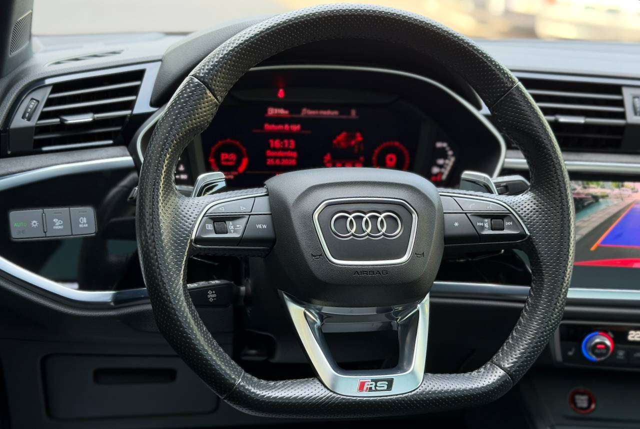 Audi RS Q3 Q3 2.5 TFSI Quattro RS Q3 S tronic