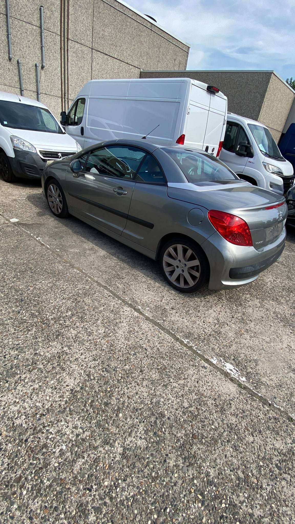 Peugeot 207 automaat bj2007 benzine eur4