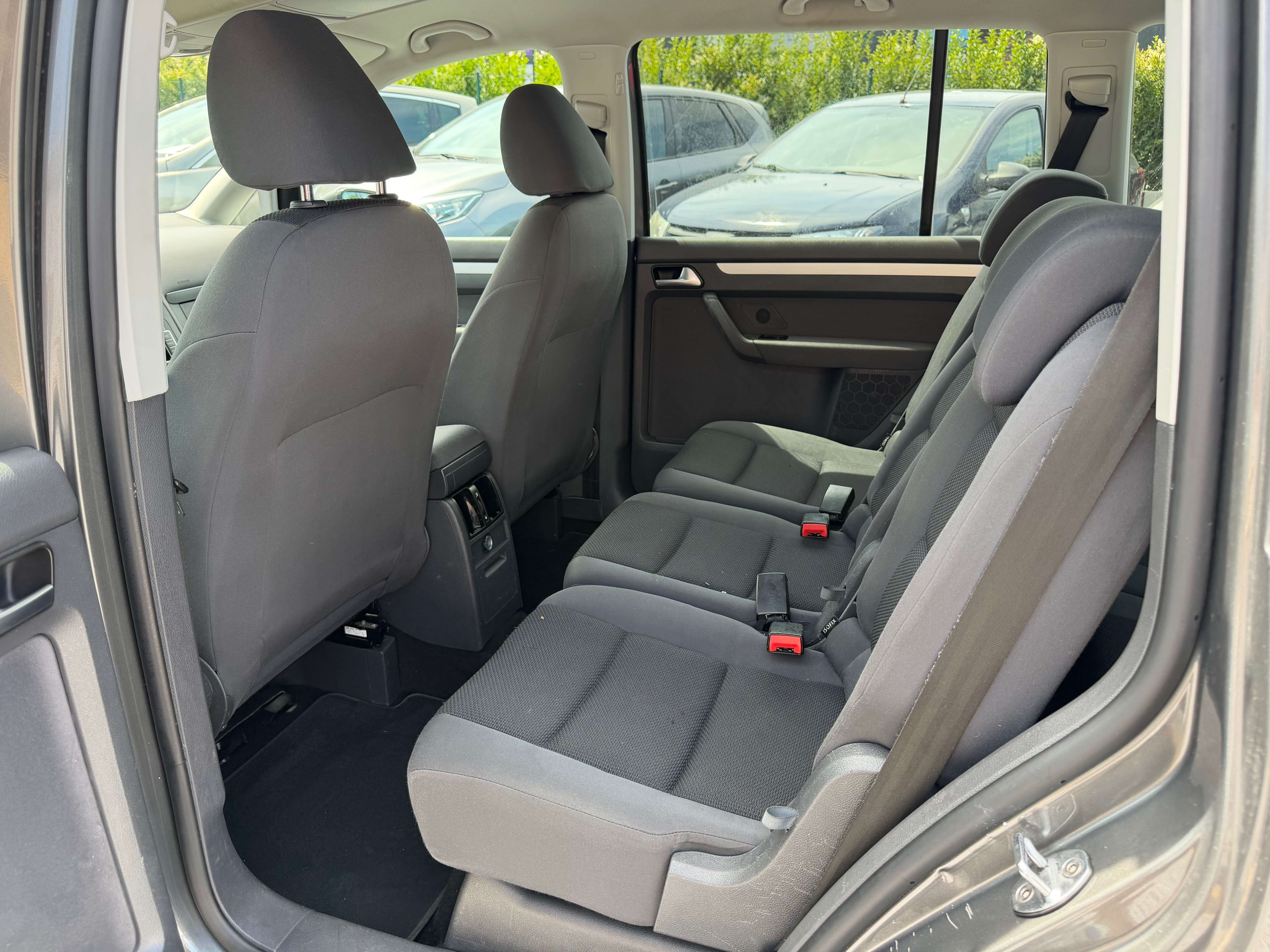 Volkswagen Touran 1.6 TDi - 7 Places - Navigation - Bluetooth - Euro 5b