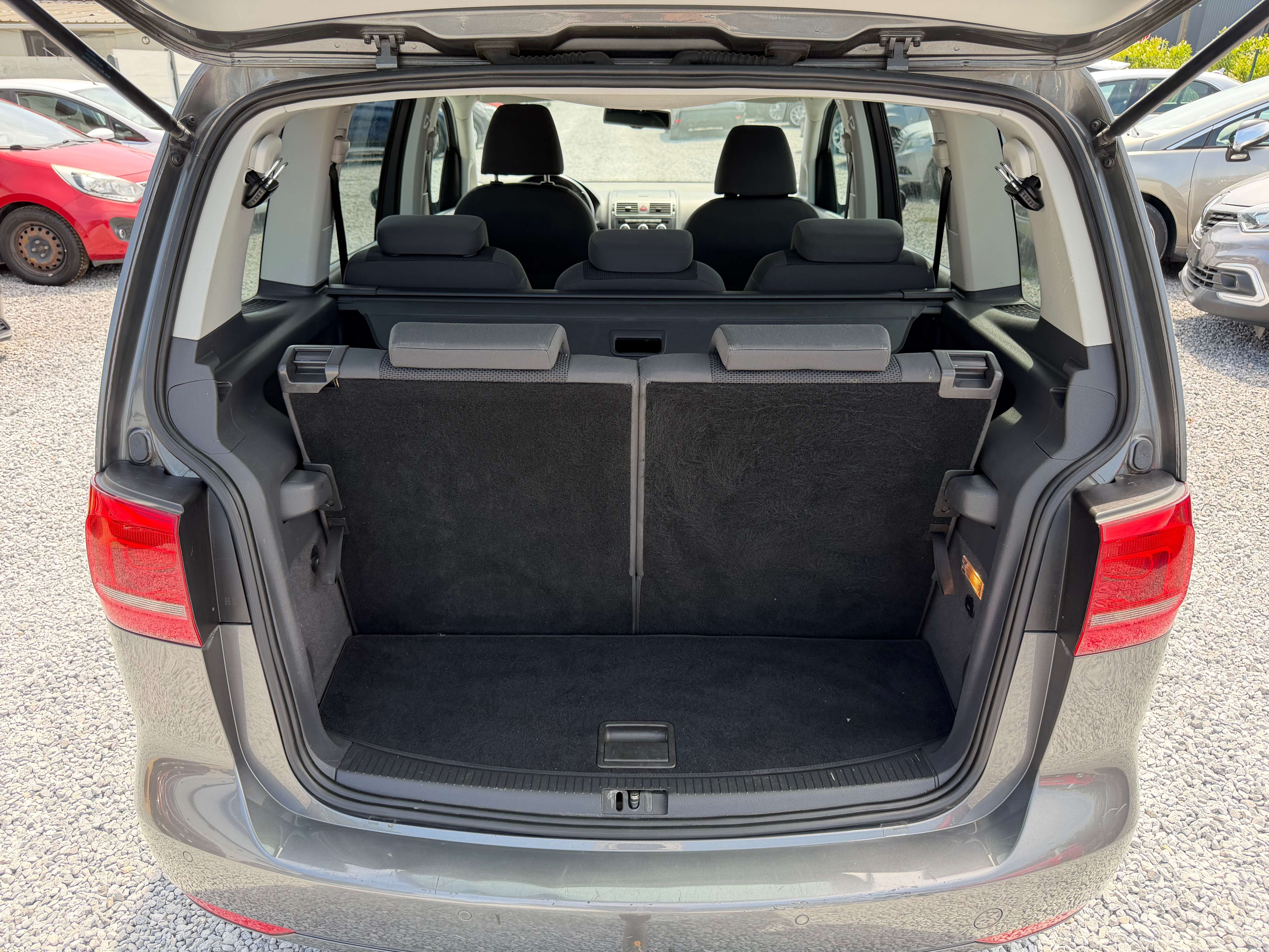 Volkswagen Touran 1.6 TDi - 7 Places - Navigation - Bluetooth - Euro 5b