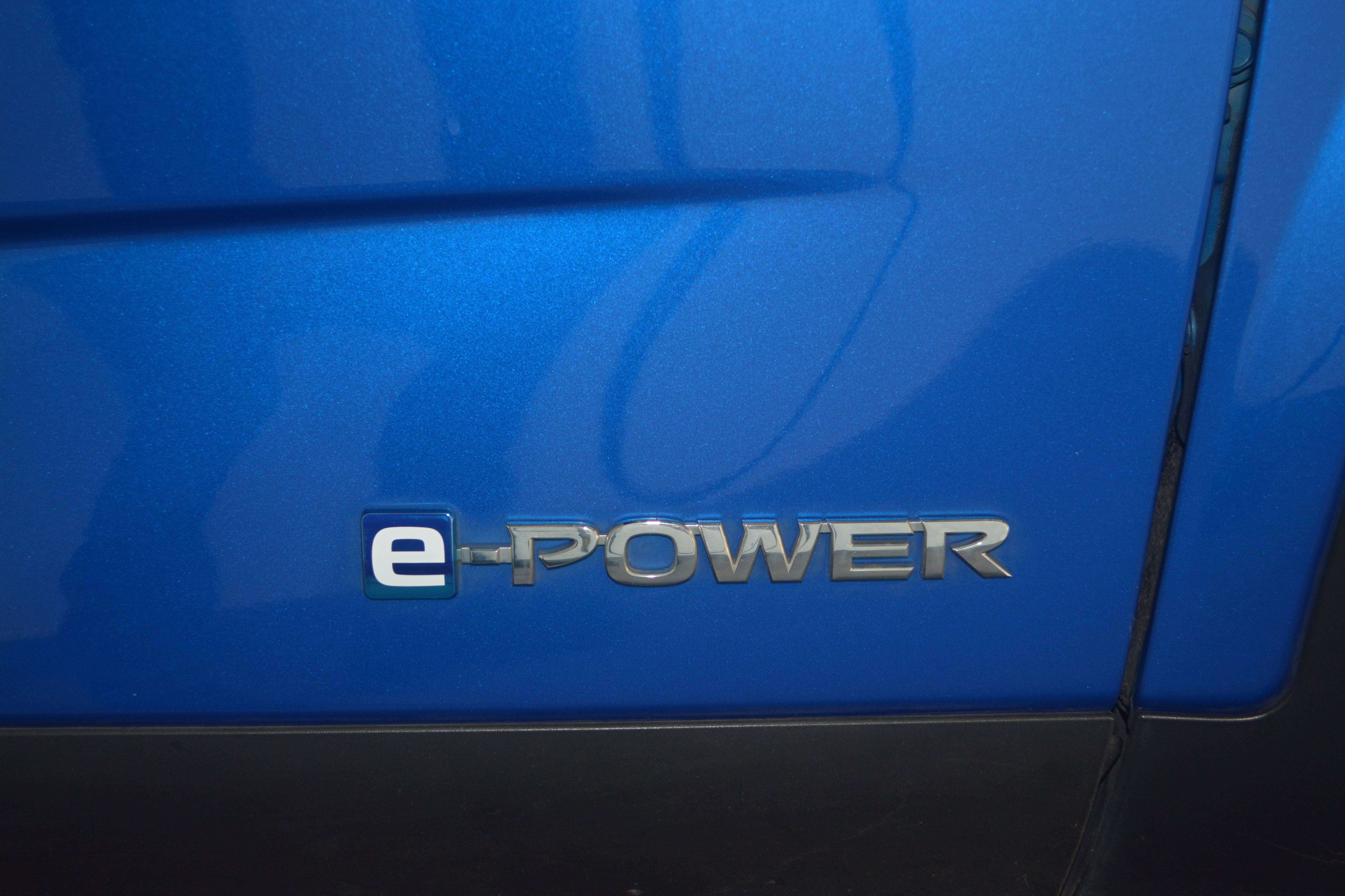 Nissan Qashqai Qashqai e-Power 1.5 DIG-T Tekna HYBRIDE / NAVI / LEDER / PANO