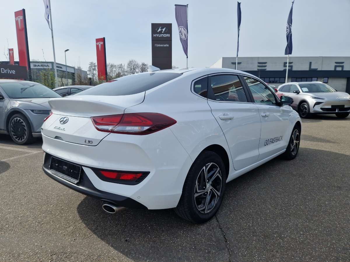 Hyundai i30 Techno  FASTBACK 48V