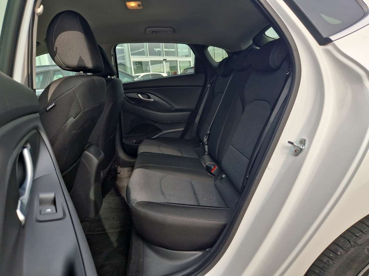 Hyundai i30 Techno  FASTBACK 48V