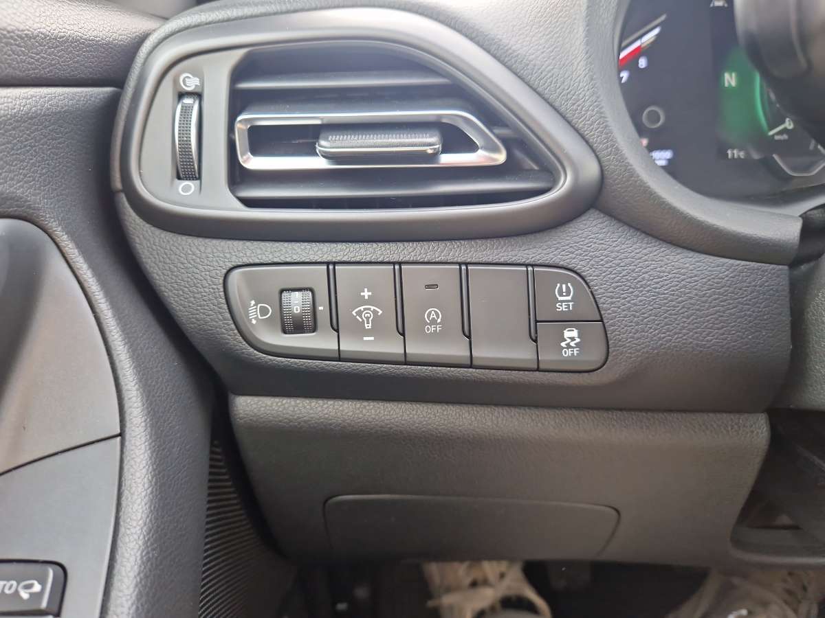 Hyundai i30 Techno  FASTBACK 48V