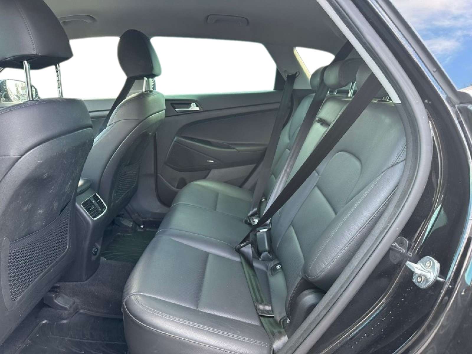 Hyundai TUCSON FEEL COMFORT PACK