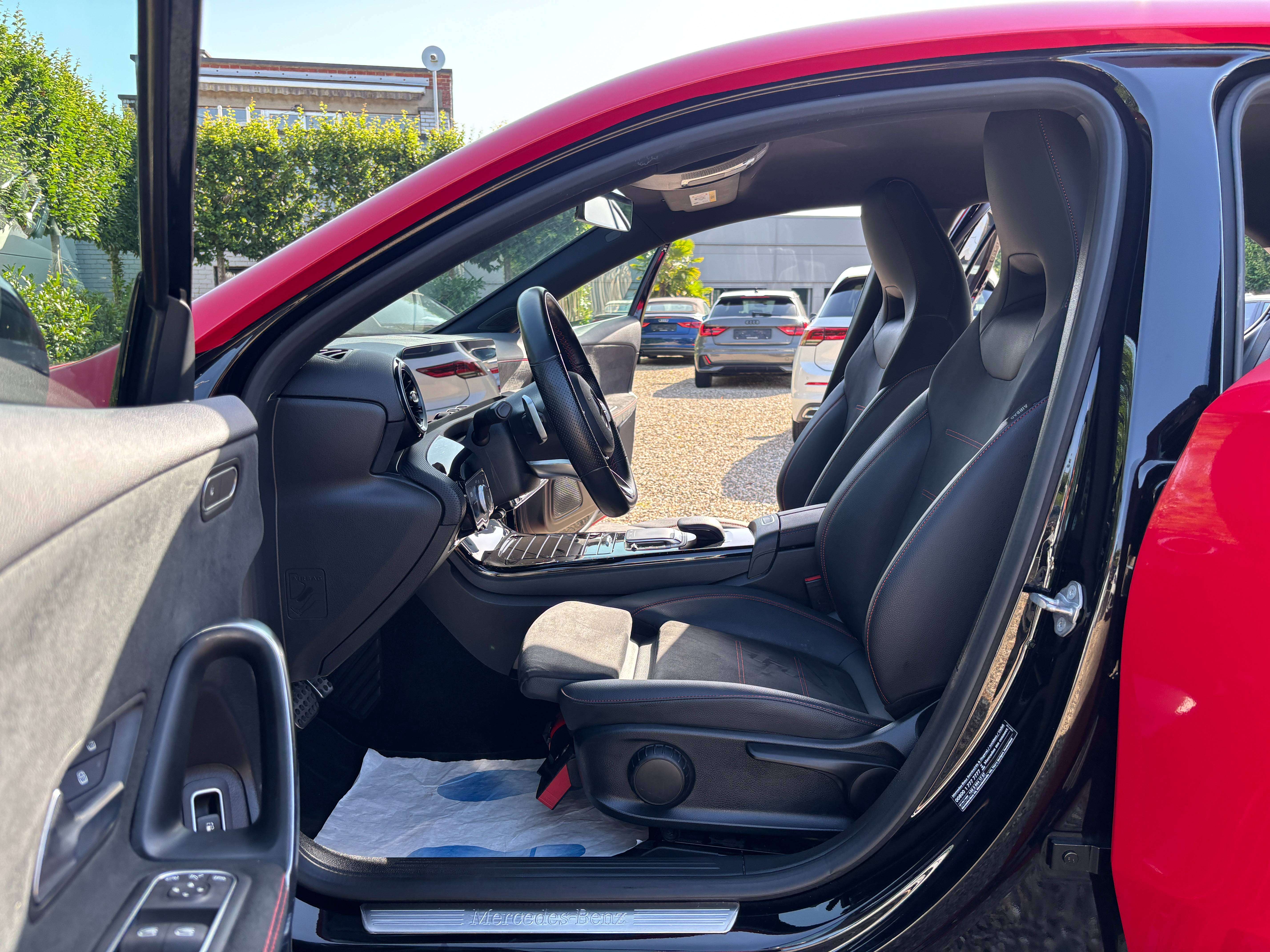Mercedes-Benz A 250 e PHEV *PACK AMG*CARPLAY*SIEGE CHAUFF*1ER PROPRIO*GARANTIE*