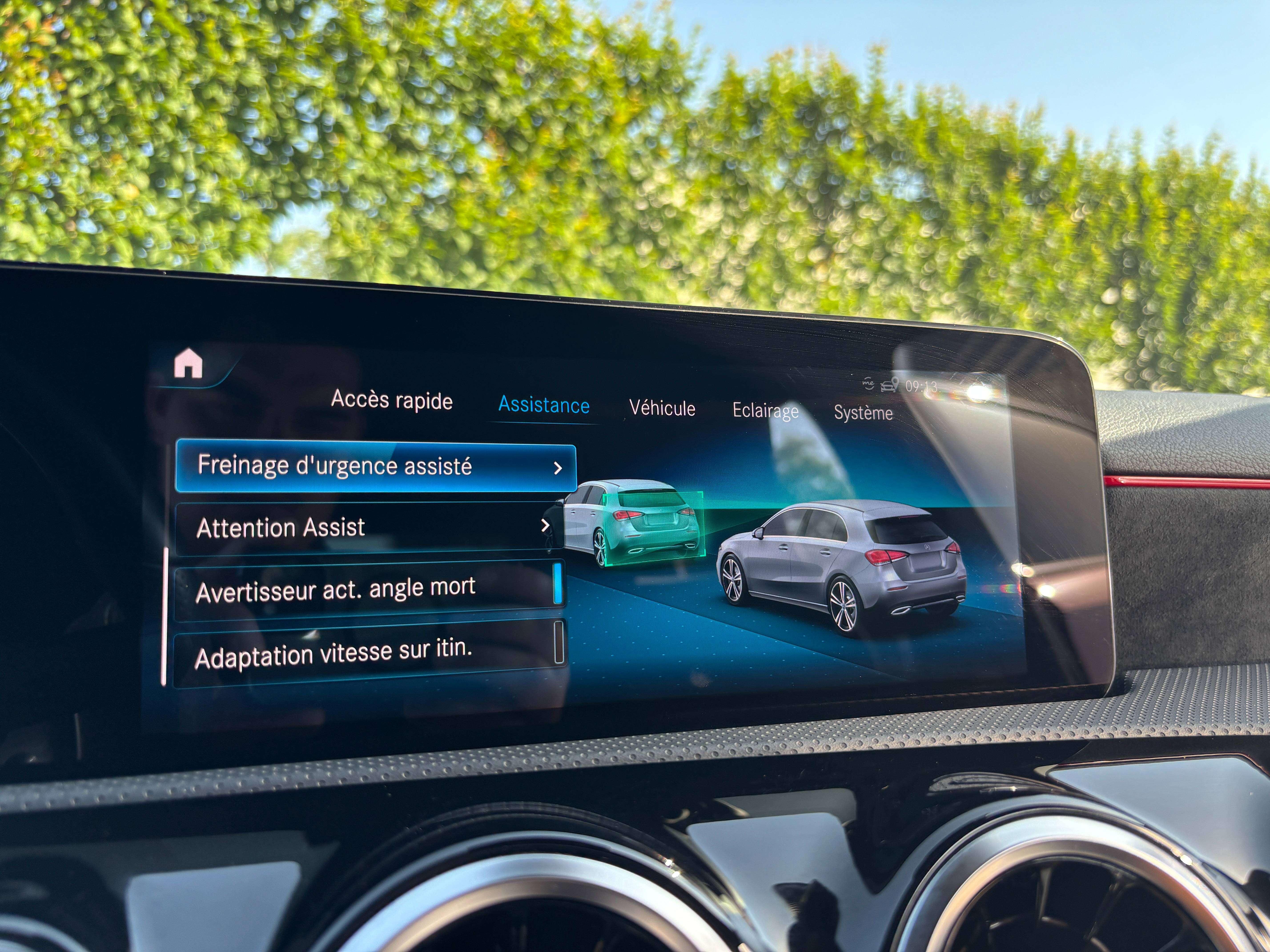 Mercedes-Benz A 250 e PHEV *PACK AMG*CARPLAY*SIEGE CHAUFF*1ER PROPRIO*GARANTIE*