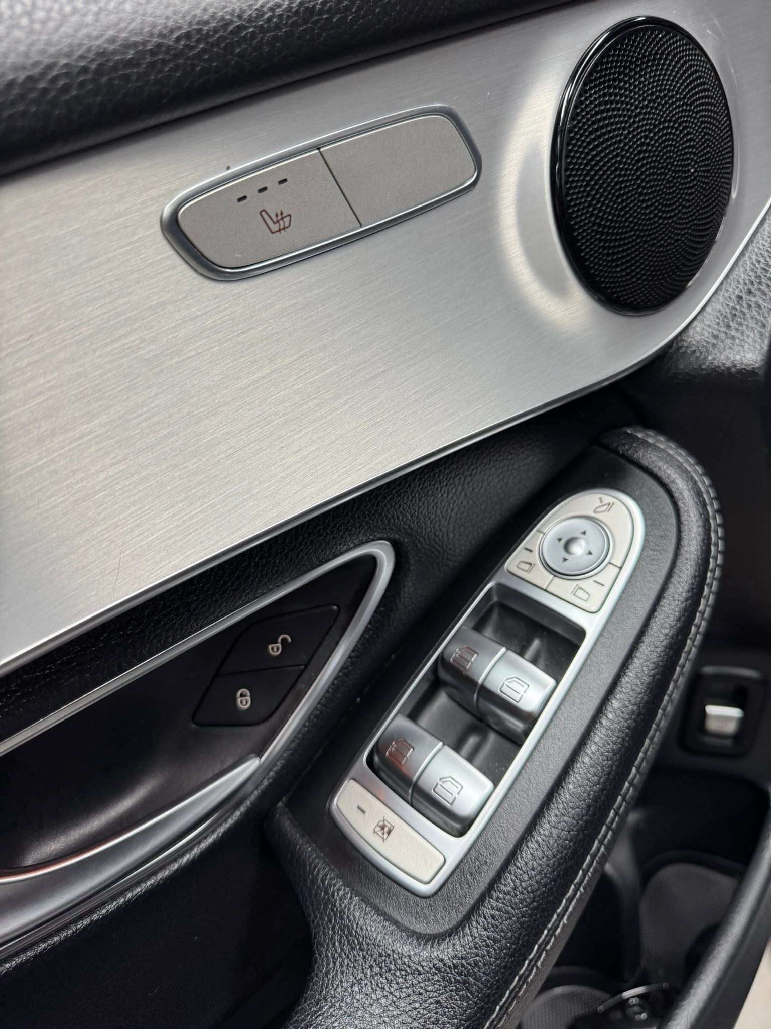 Mercedes-Benz GLC 250 GLC 250 d 4-Matic Pack Amg intérieur **12 mois de garantie**