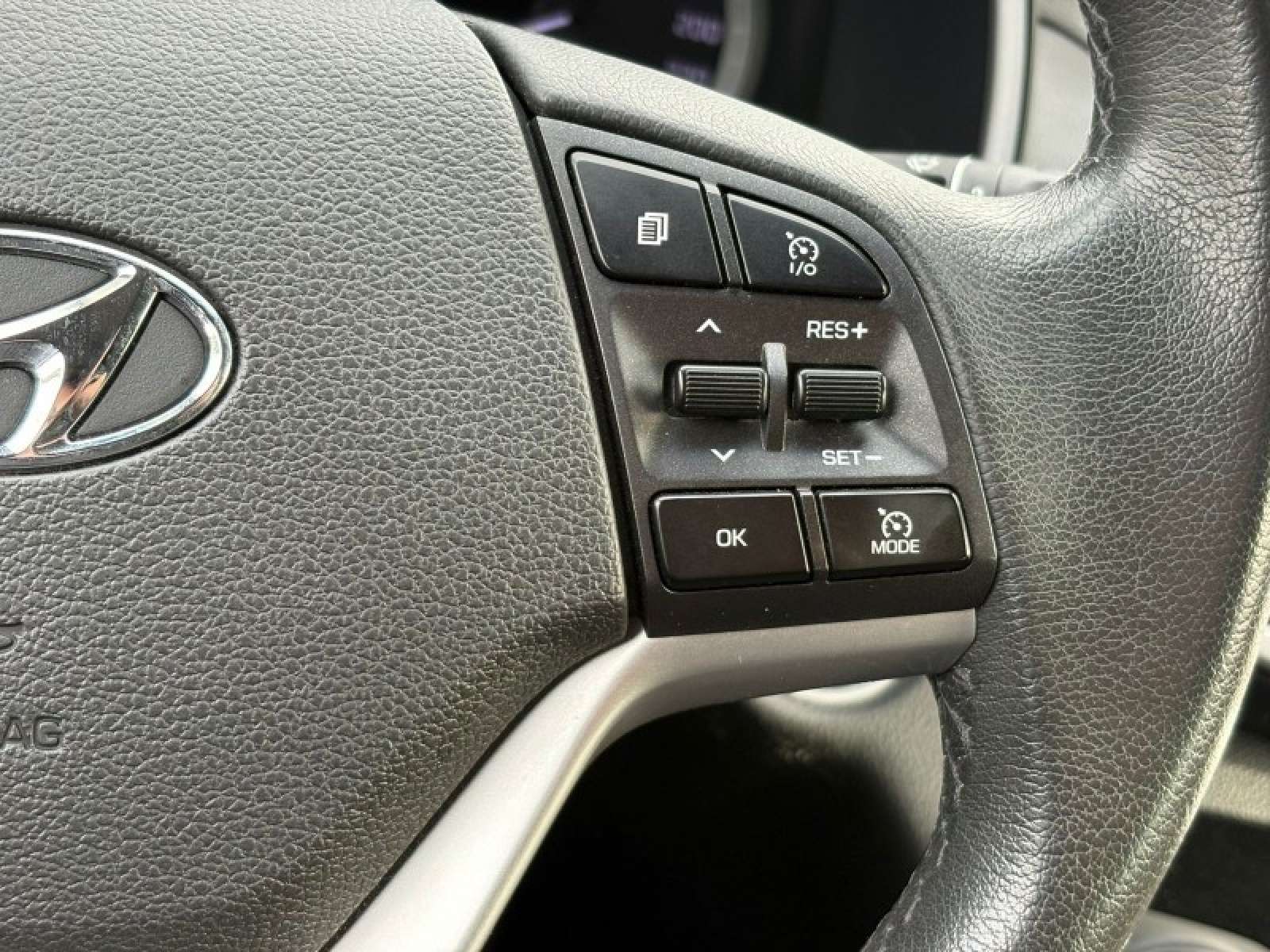 Hyundai TUCSON FEEL COMFORT PACK