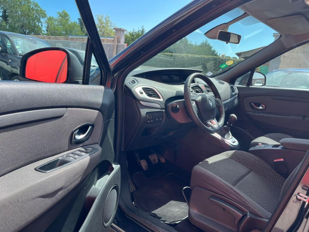 Renault Scenic PHASE 2 1.6L DCI 131 CHV 7 PLACES - ENTIÈREMENT RÉVISÉE & GARANTIE