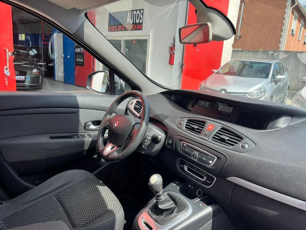 Renault Scenic PHASE 2 1.6L DCI 131 CHV 7 PLACES - ENTIÈREMENT RÉVISÉE & GARANTIE