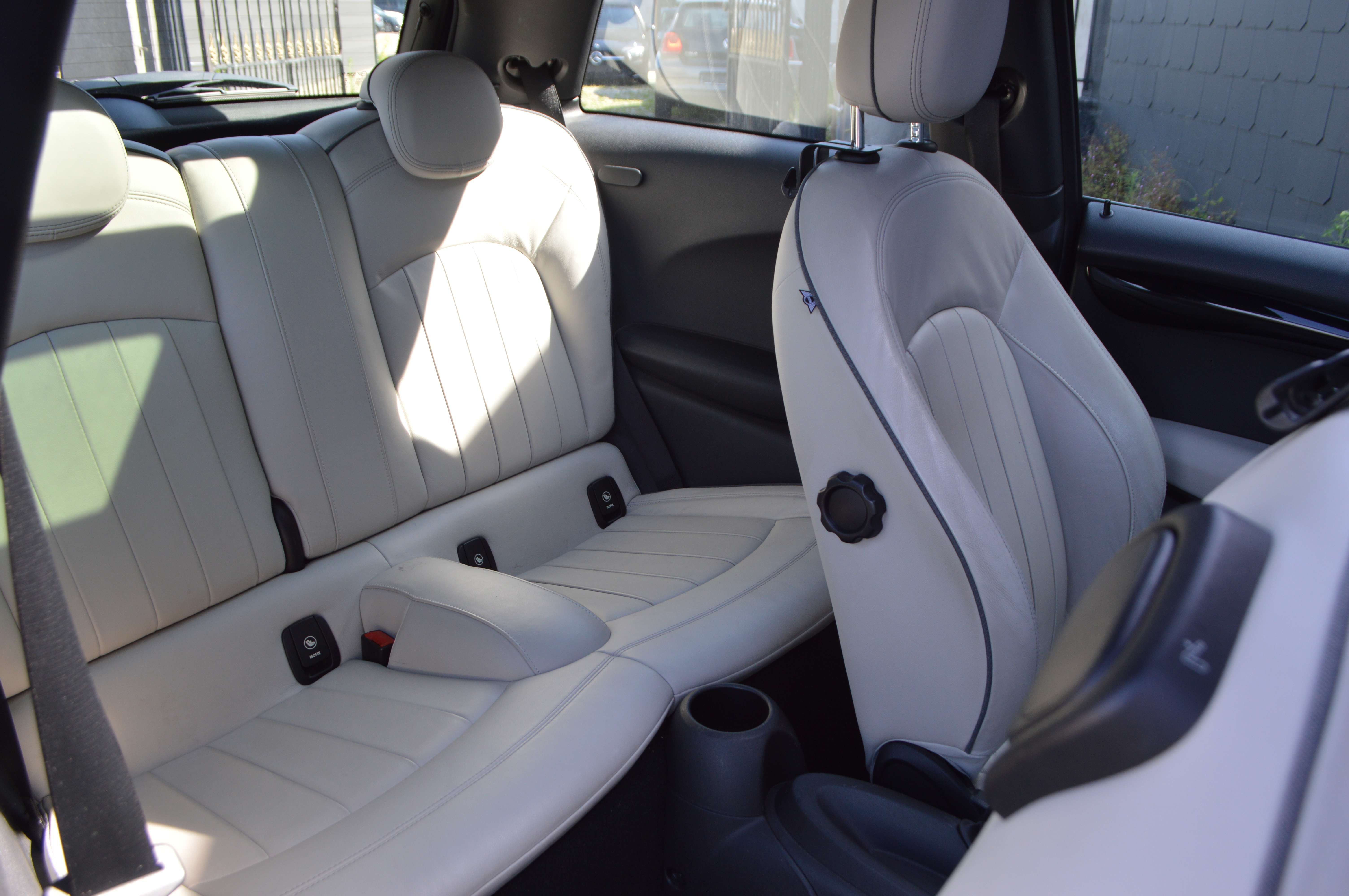 MINI Cooper 1.5 LEDER  OPENDAK  CARPASS CARNET 1HND