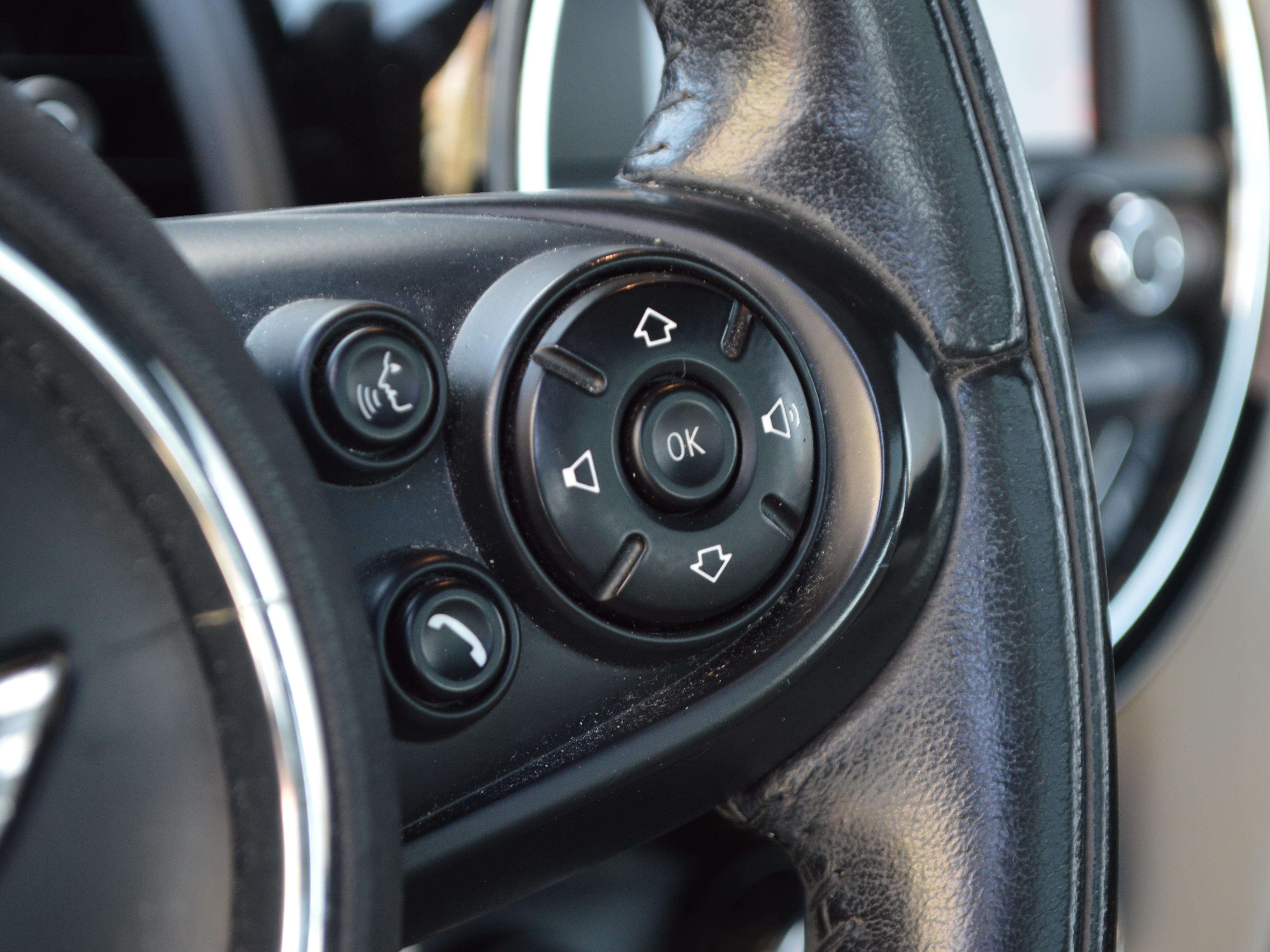 MINI Cooper 1.5 LEDER  OPENDAK  CARPASS CARNET 1HND
