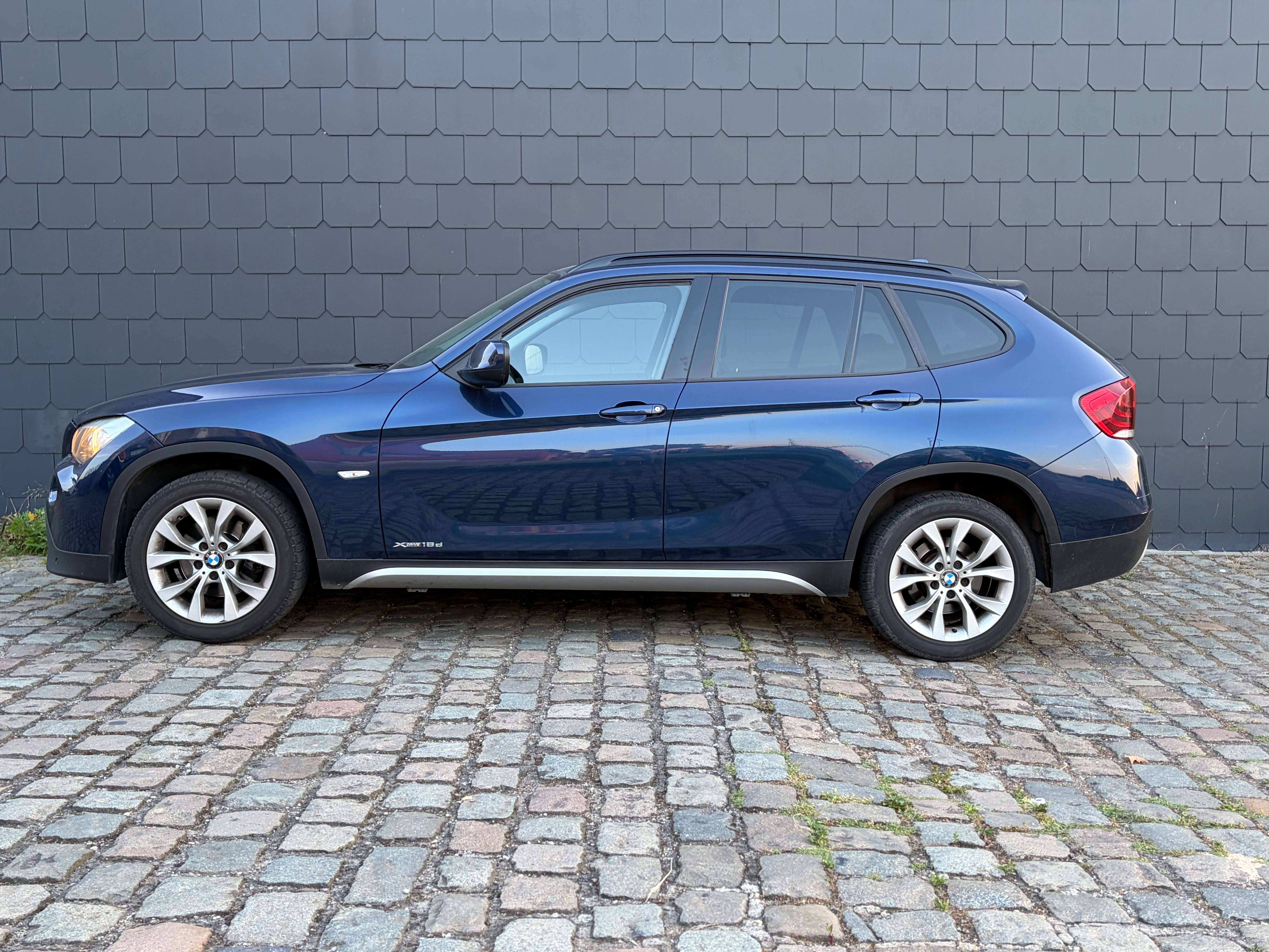BMW X1 xDrive18d 1HND CARPASS CARNET 1PROPRIETAIRE