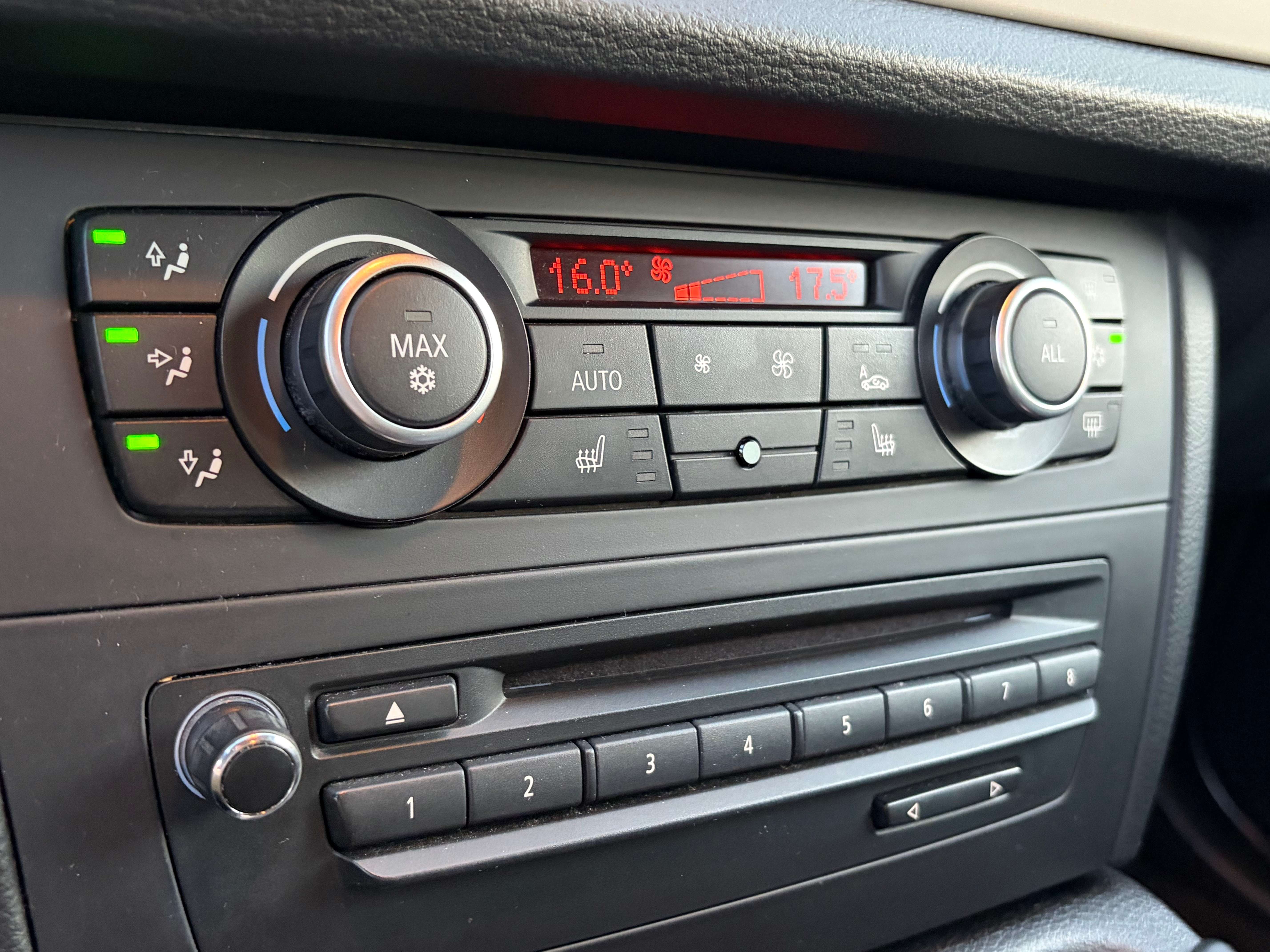 BMW X1 xDrive18d 1HND CARPASS CARNET 1PROPRIETAIRE