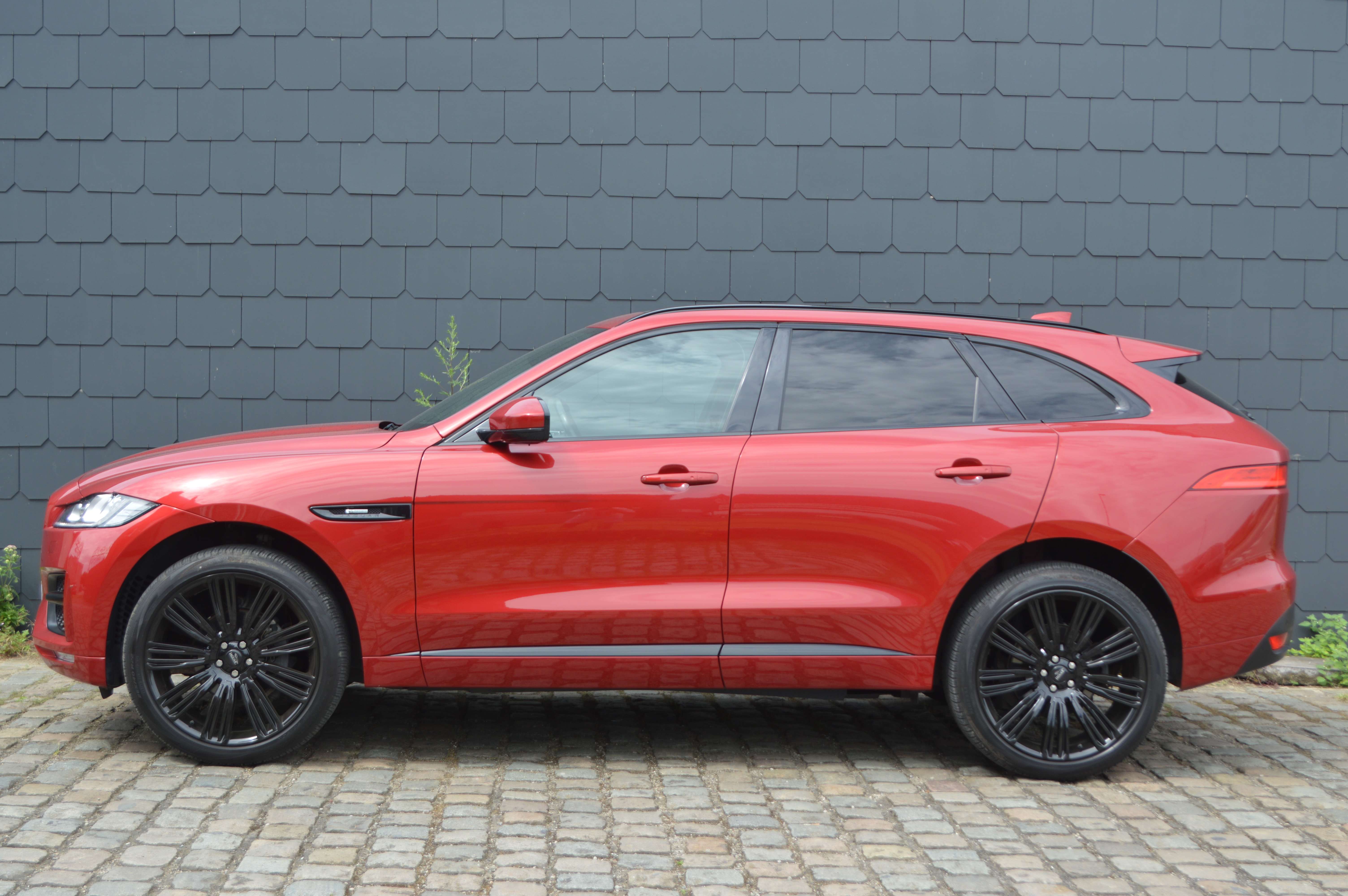 Jaguar F-Pace 2.0 T AWD R-Sport 1HND Full Maintenance book !