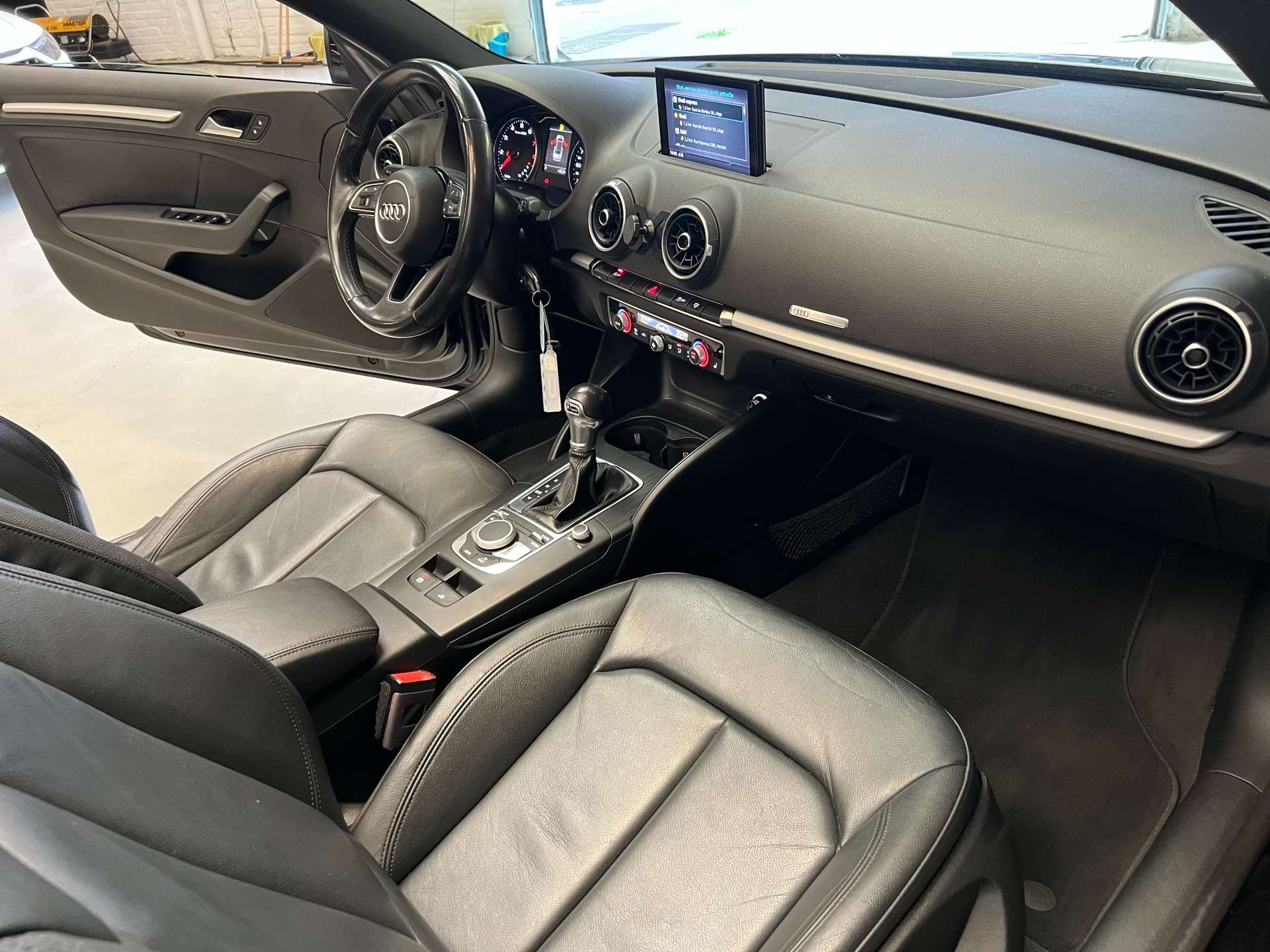 Audi A3 Cabriolet 1.4 TFSI S tronic*S CHAUF*CUIR*GARANTIE*
