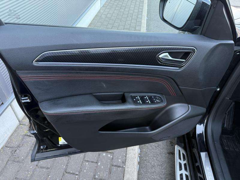 Renault Arkana RS line
