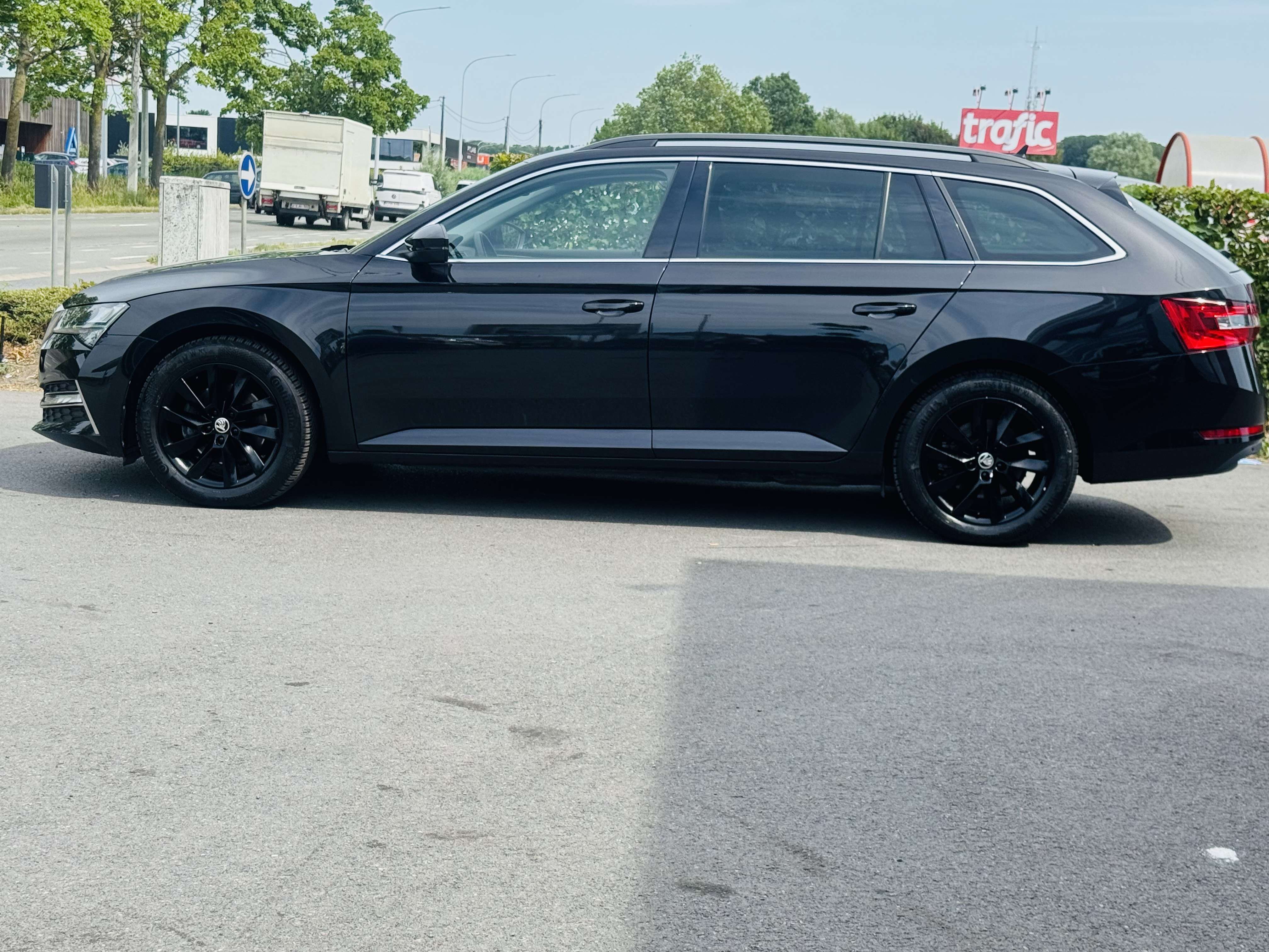 Skoda Superb Superb Combi PHEV 1.4 TSI Sportline DSG*1 ER MAIN*CARNET*GARANTIE 12 MOIS