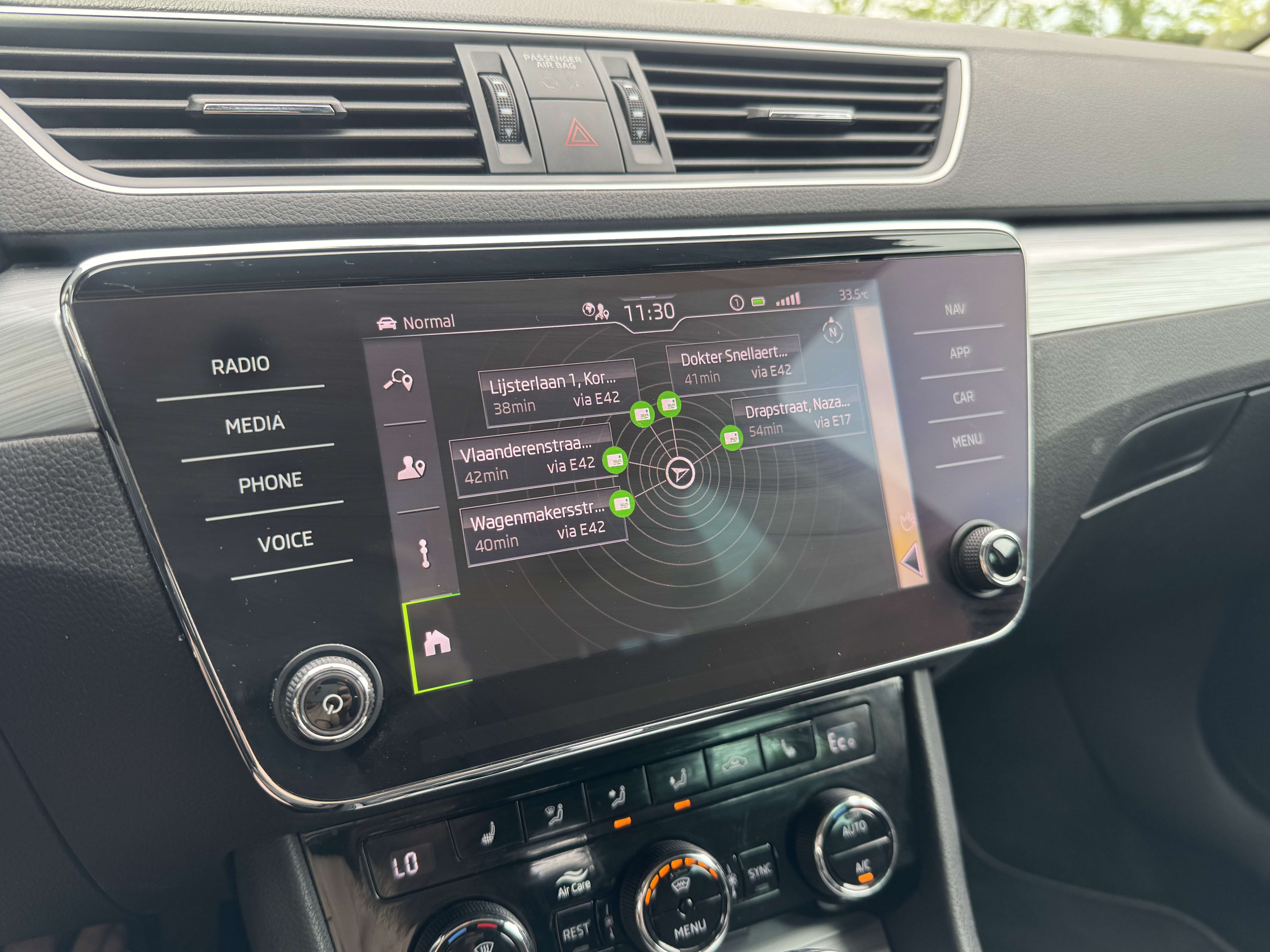 Skoda Superb Superb Combi PHEV 1.4 TSI Sportline DSG*1 ER MAIN*CARNET*GARANTIE 12 MOIS