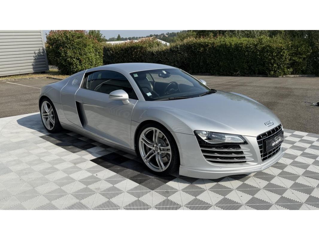 Audi R8 Quattro 4.2 V8 FSI - BV R-tronic COUPE . PHASE 1