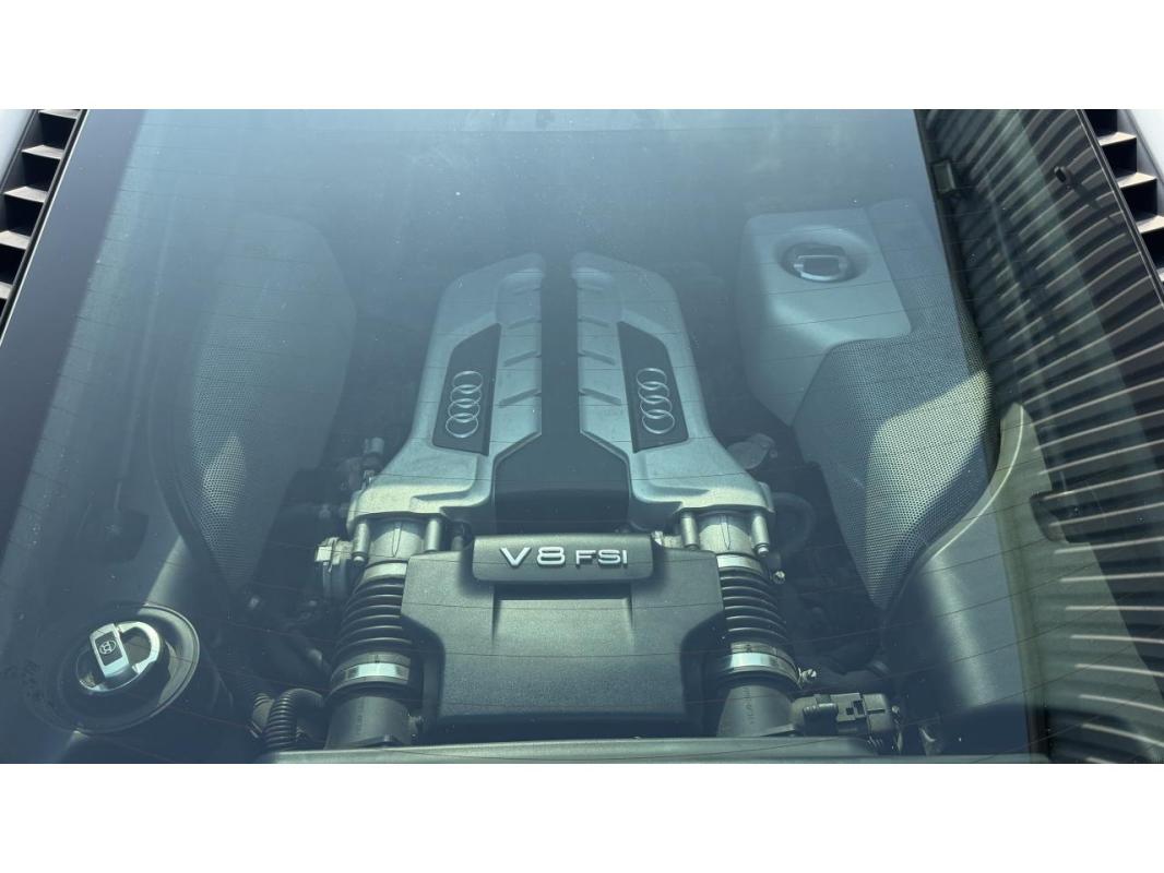Audi R8 Quattro 4.2 V8 FSI - BV R-tronic COUPE . PHASE 1
