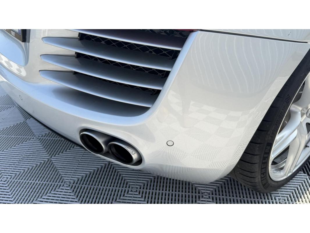 Audi R8 Quattro 4.2 V8 FSI - BV R-tronic COUPE . PHASE 1