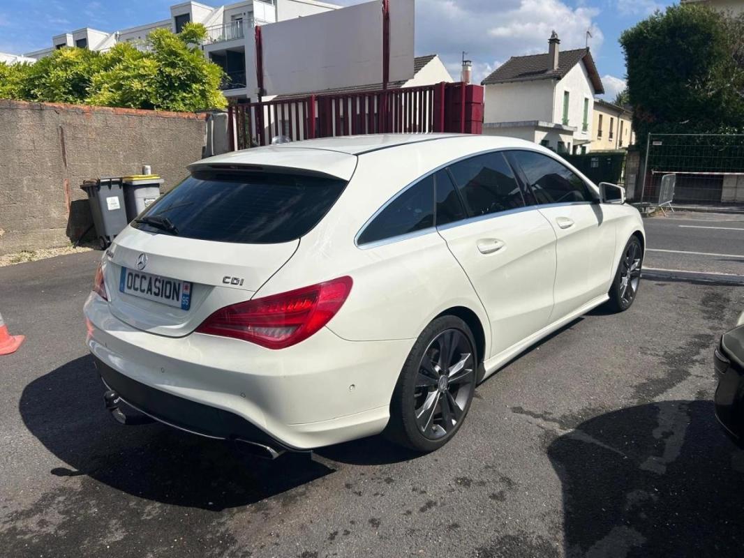 Mercedes-Benz Cla SHOOTING BRAKE 2.2 220 CDI 175 SENSATION 7G-DCT BVA