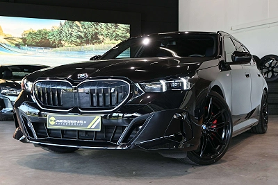 BMW i5 Touring eDrive40 M Sport **LED/LEDER/CAM/H&K/DAB/TREKHAAK**