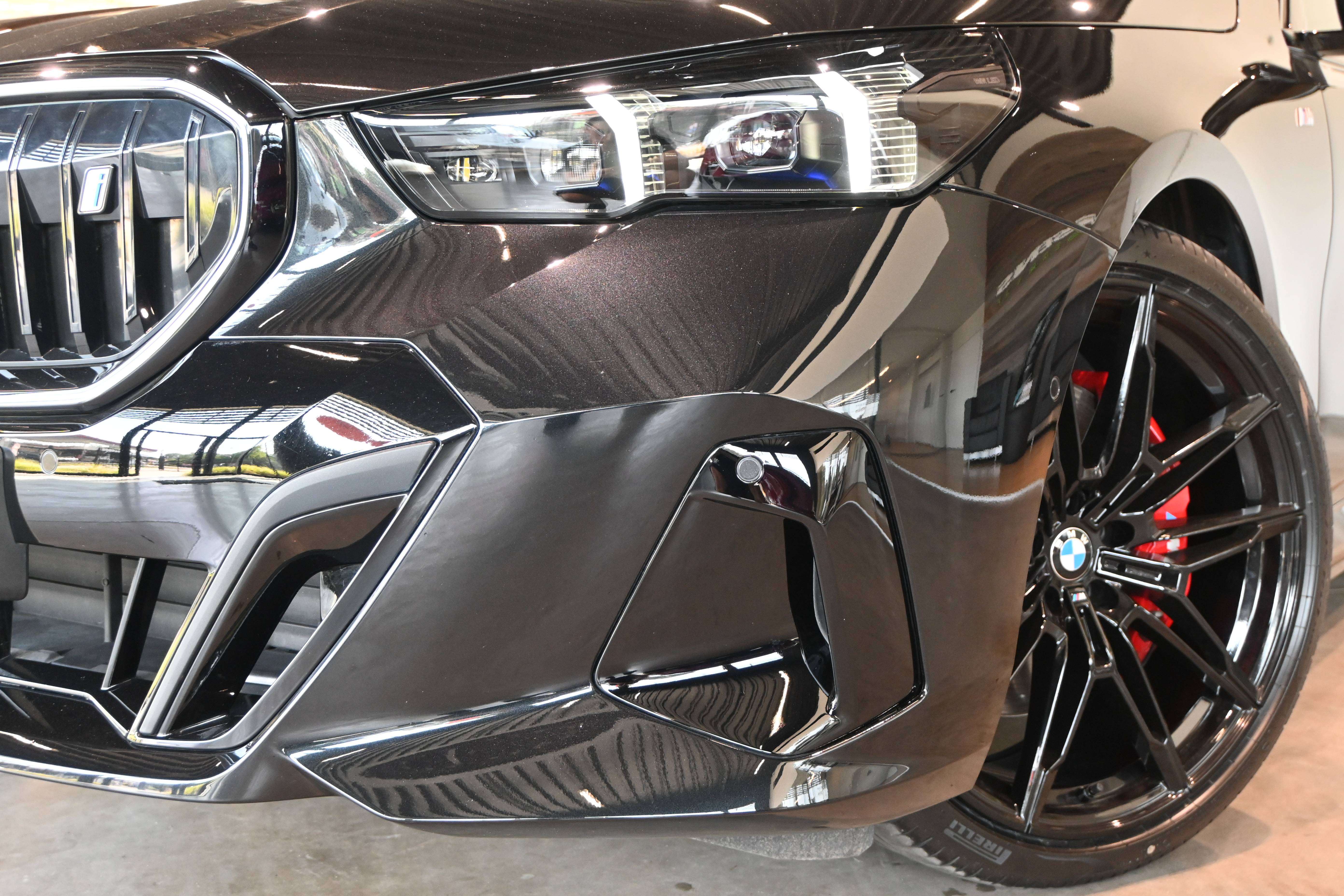 BMW i5 Touring eDrive40 M Sport **LED/LEDER/CAM/H&K/DAB/TREKHAAK**