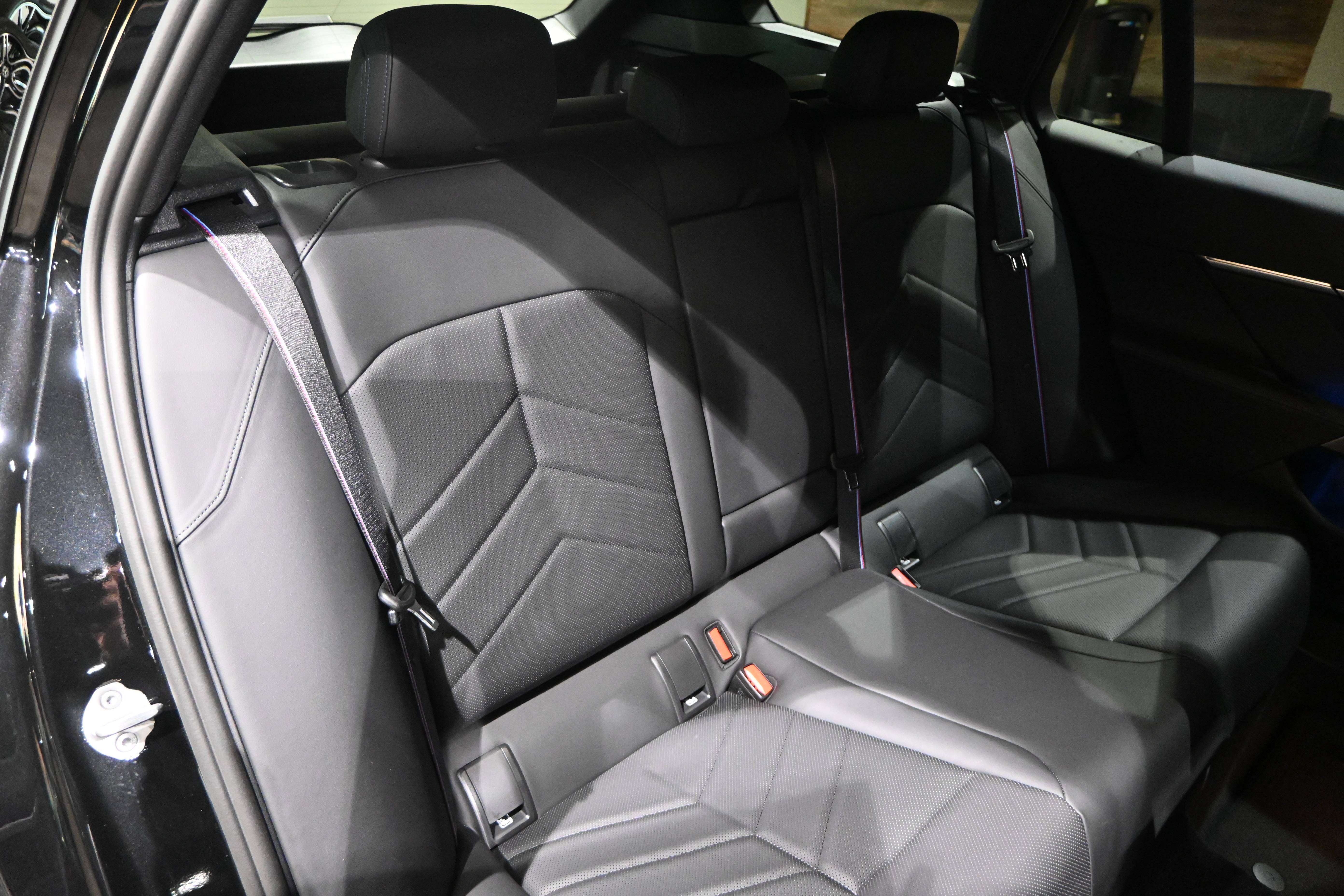 BMW i5 Touring eDrive40 M Sport **LED/LEDER/CAM/H&K/DAB/TREKHAAK**