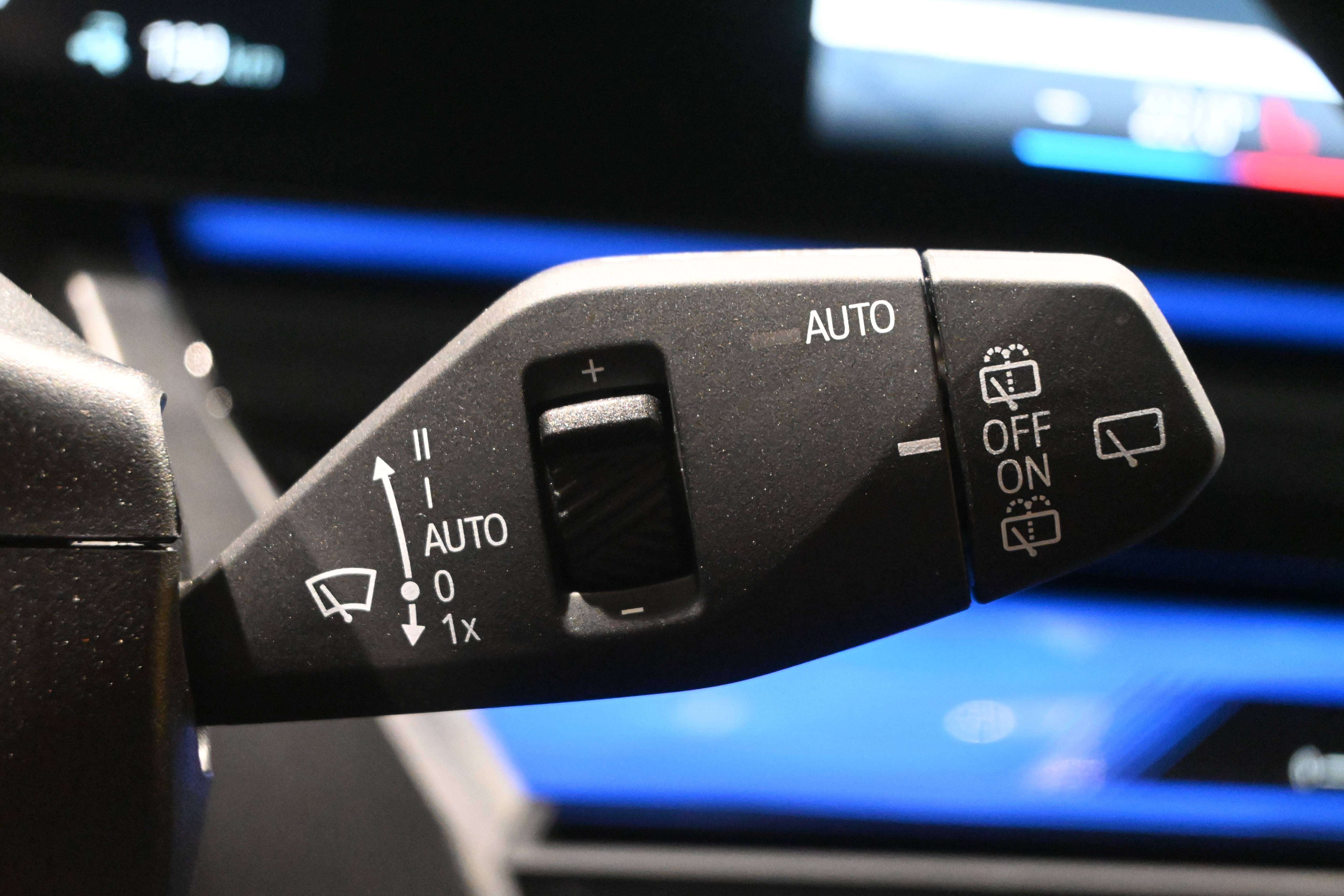 BMW i5 Touring eDrive40 M Sport **LED/LEDER/CAM/H&K/DAB/TREKHAAK**