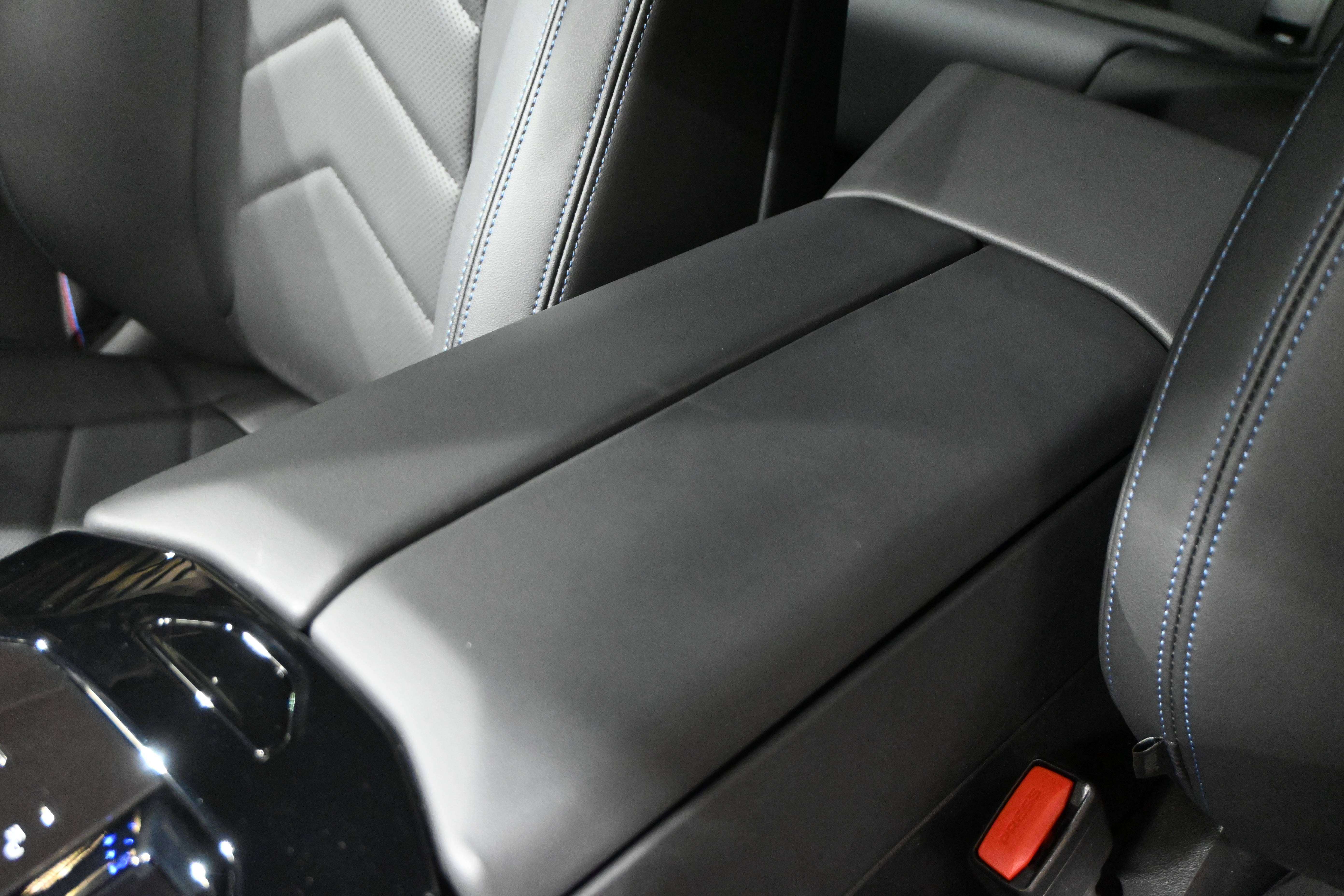 BMW i5 Touring eDrive40 M Sport **LED/LEDER/CAM/H&K/DAB/TREKHAAK**