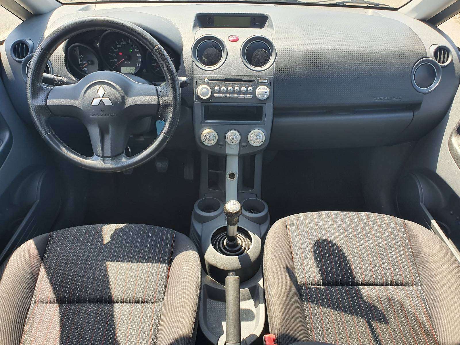 Mitsubishi Colt 🟢1.3 ESSENCE 95CV