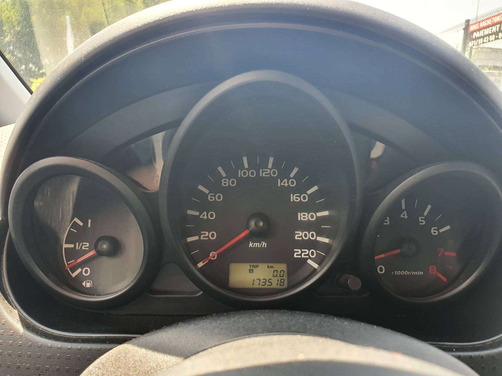 Mitsubishi Colt 🟢1.3 ESSENCE 95CV