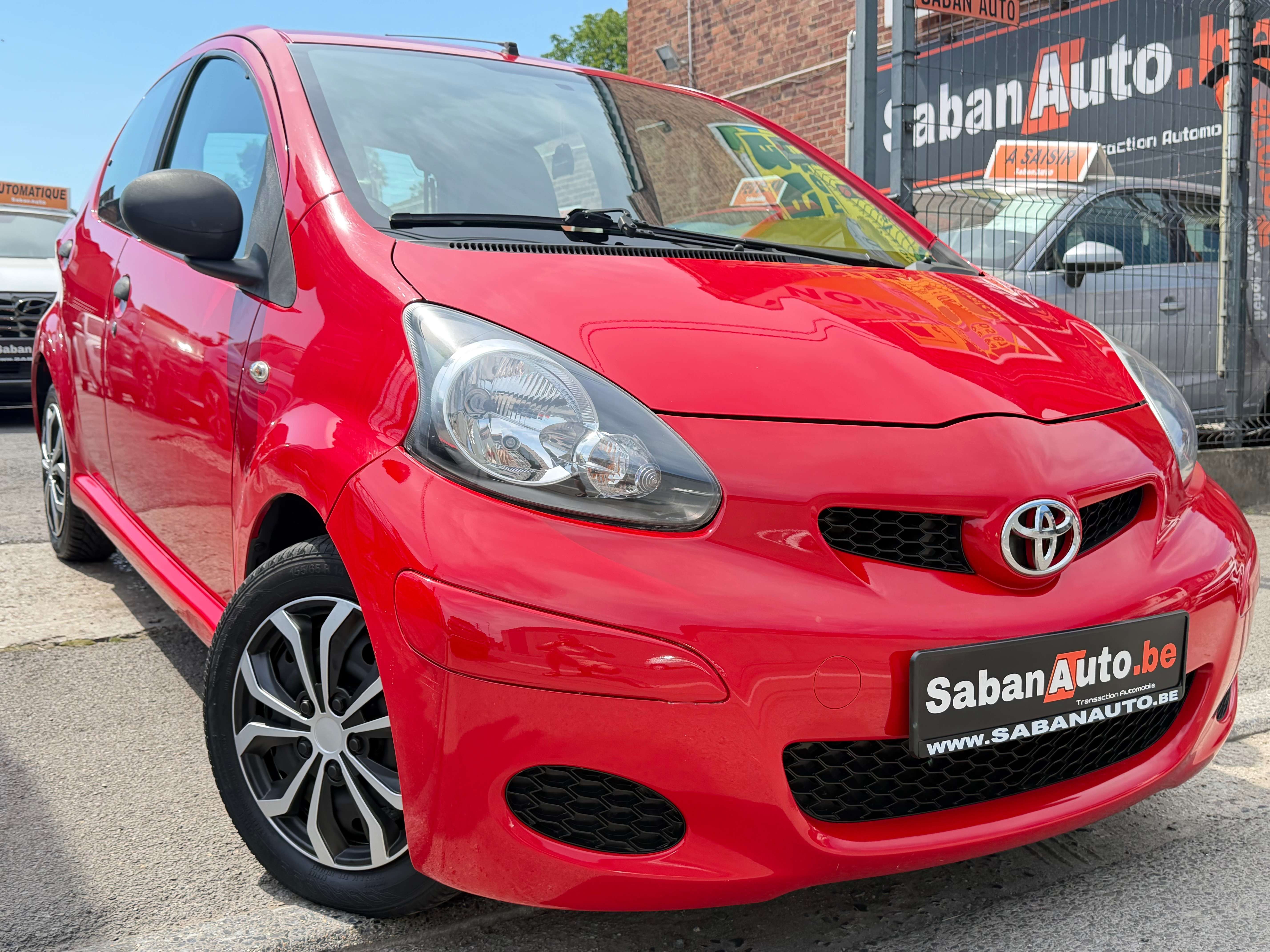 Toyota Aygo Aygo 1.0i VVT-i ° 5 PORTES ° GARANTI ° CARNET TOYOTA COMPLET ! ° GARANTI 12 MOIS