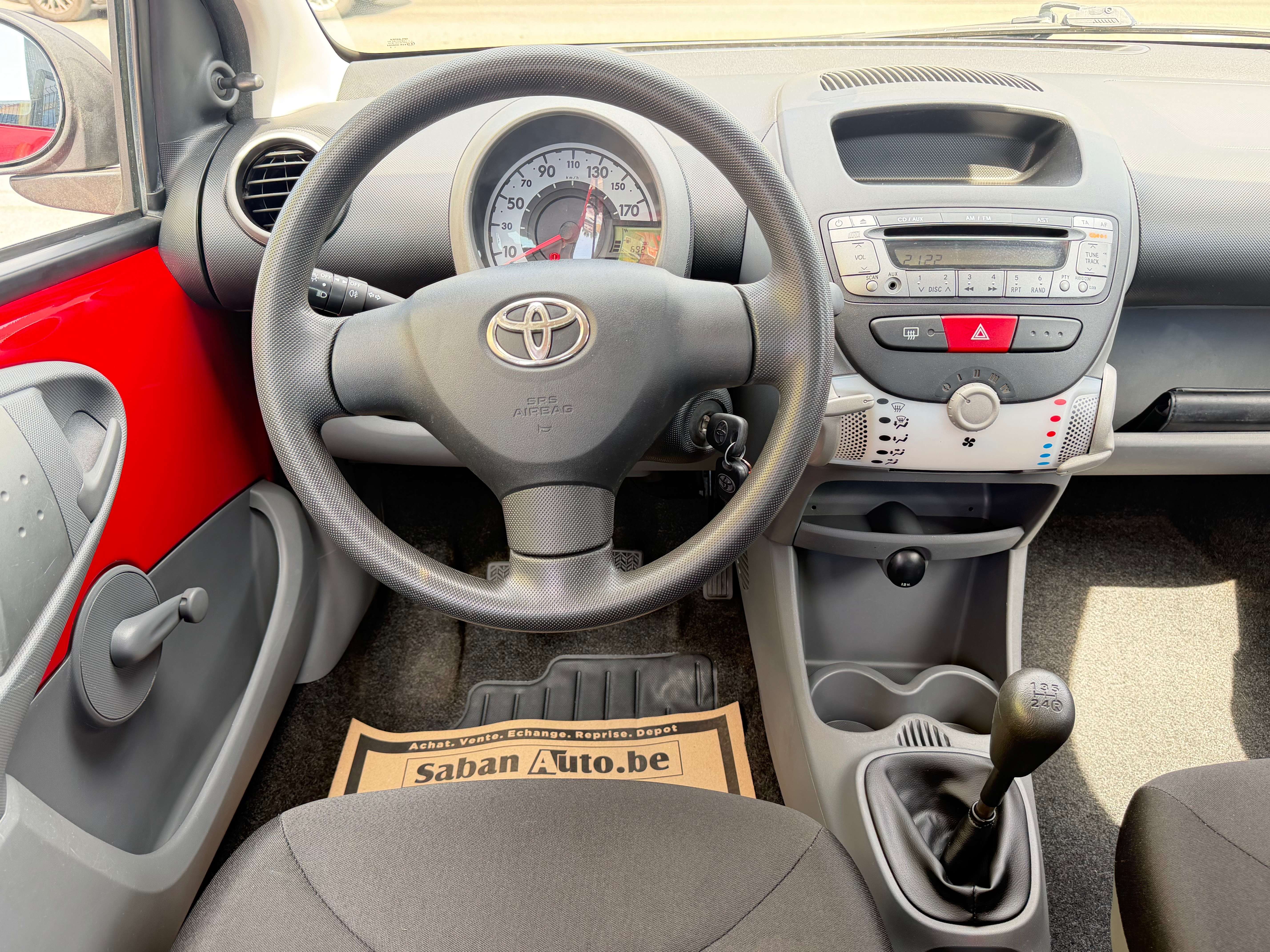 Toyota Aygo Aygo 1.0i VVT-i ° 5 PORTES ° GARANTI ° CARNET TOYOTA COMPLET ! ° GARANTI 12 MOIS