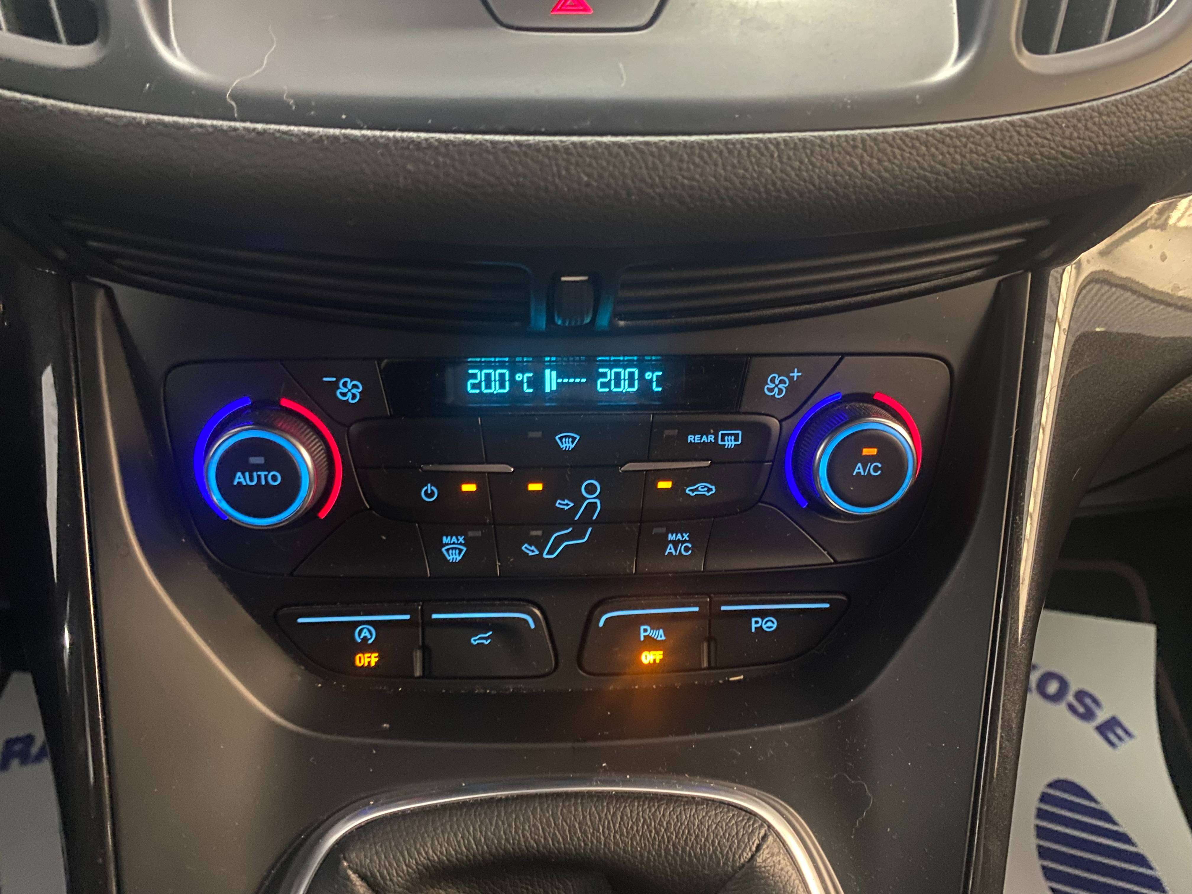Ford Kuga Kuga 1.5 TDCi  ST Line //1ER PROPRIETAIRE+PARKING AUTO+SON SONY+GARANTIE 12 MOIS + CARPASS