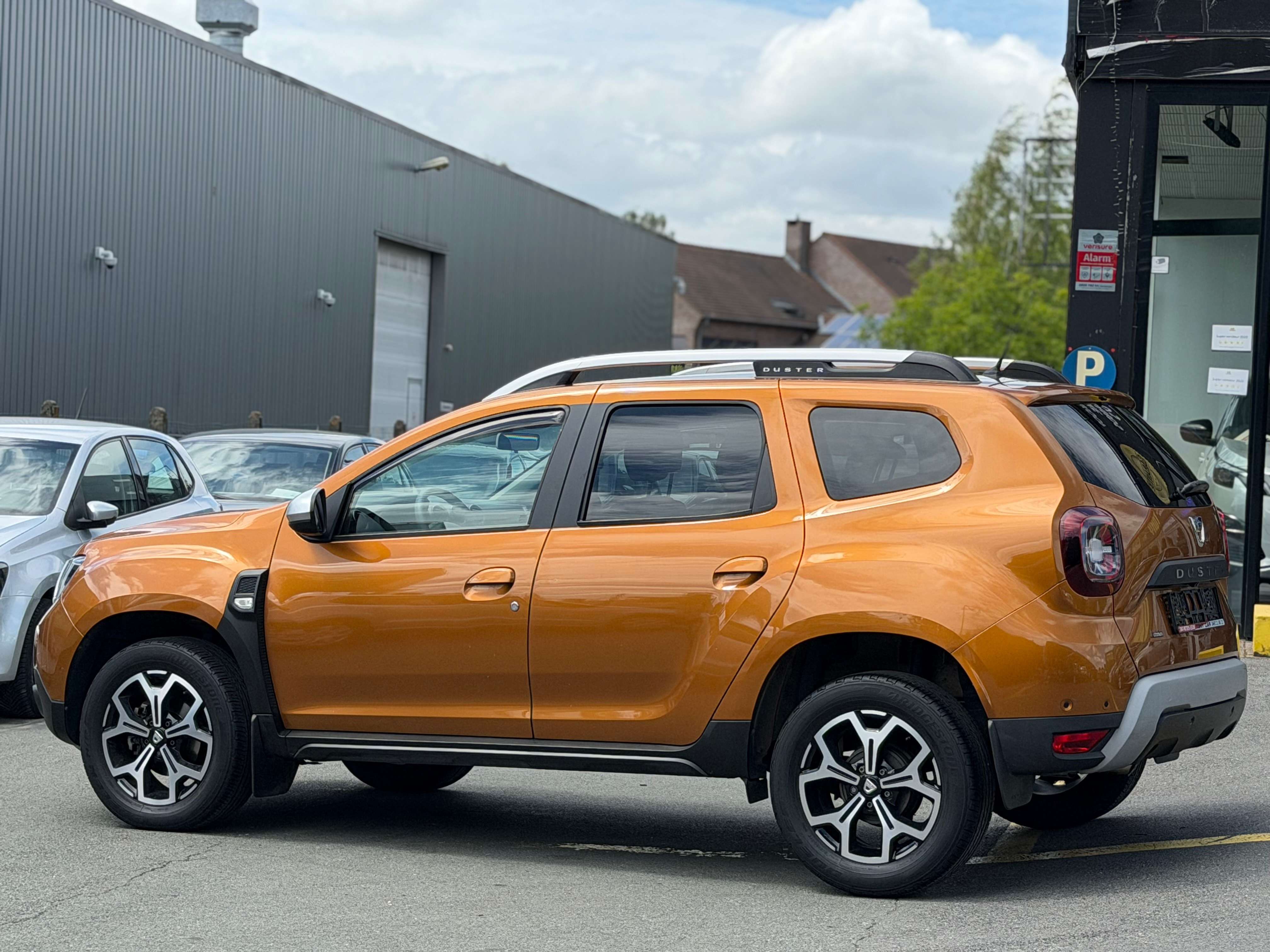 Dacia Duster 1.2 TCe*NAVI*CAMERA 360*BT*USB*